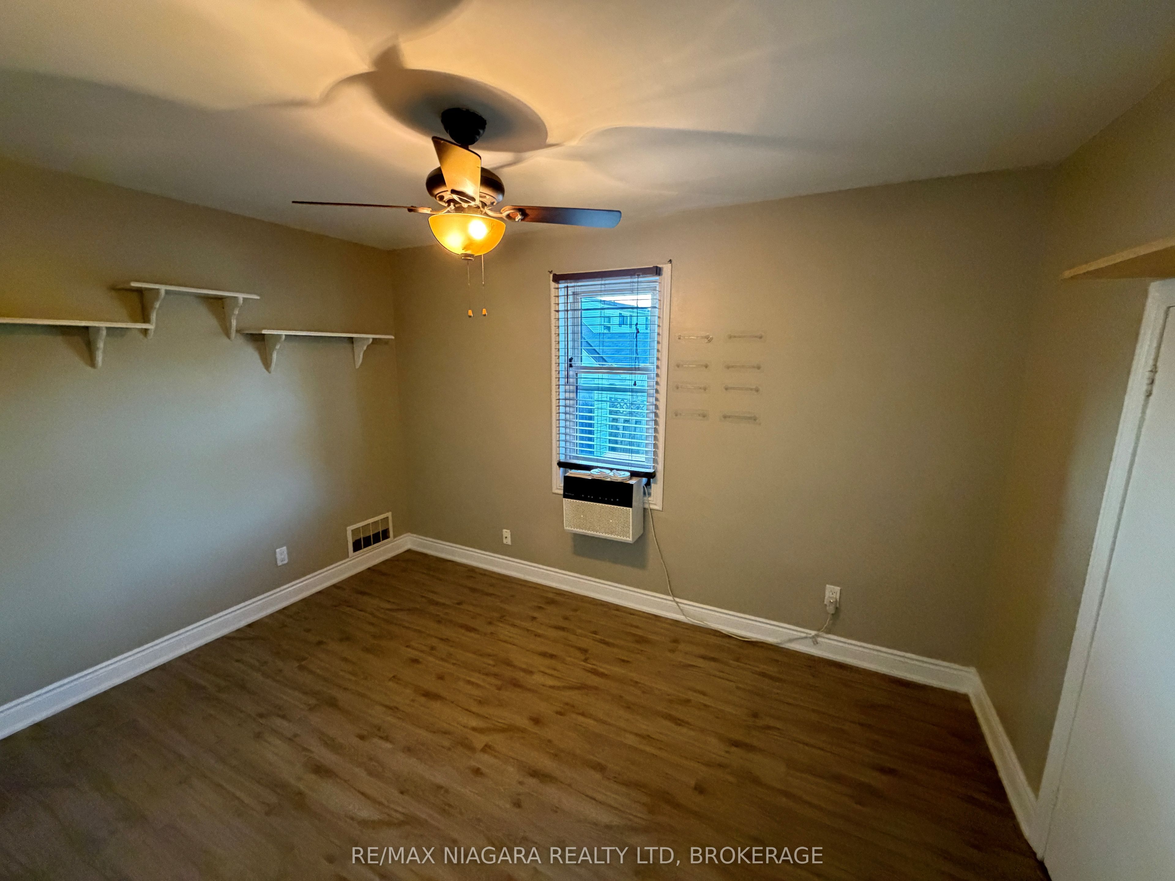 Unit Unit 2 - 24 Union Street, St. Catharines 5