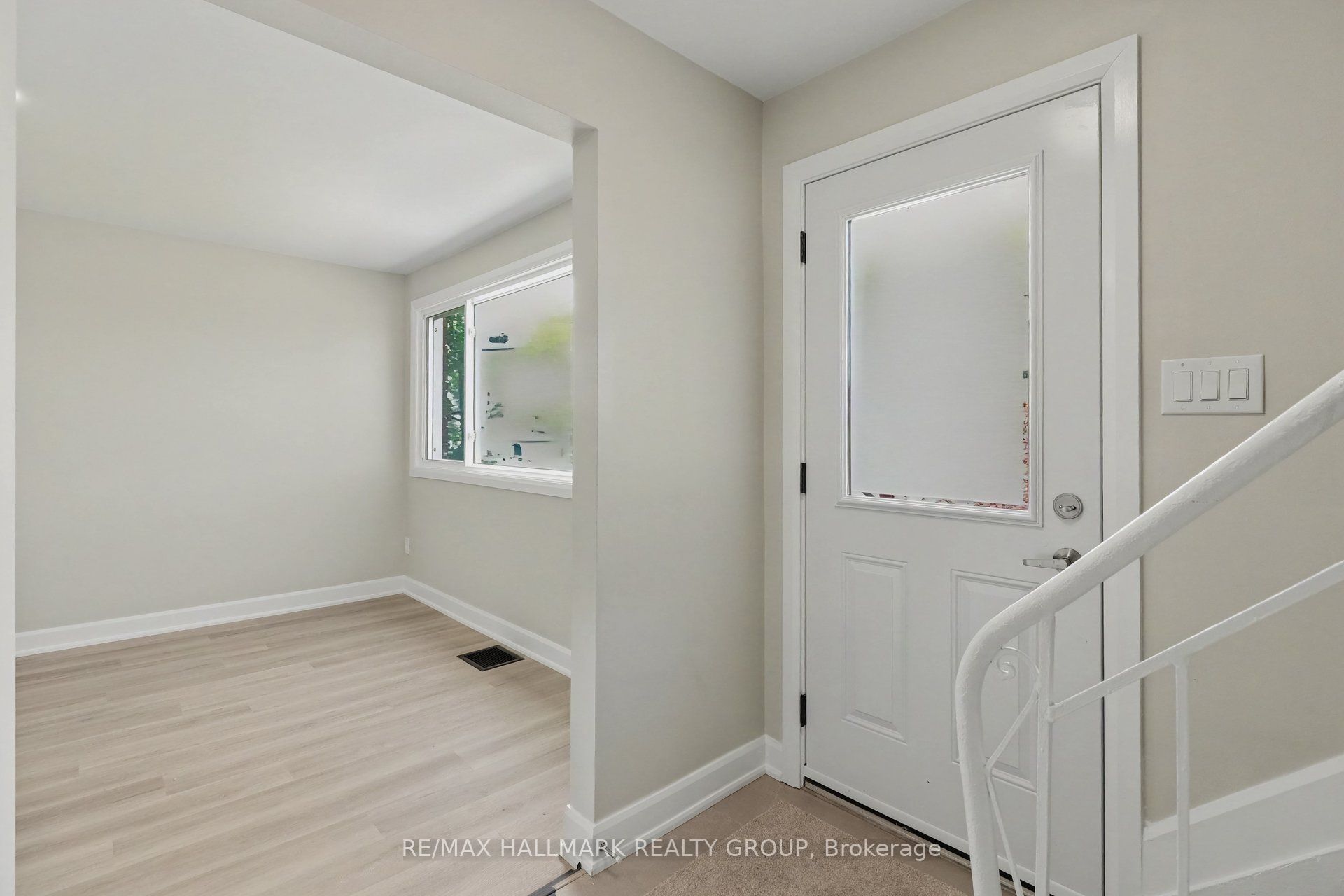 Unit 1 - 1202 Byron Avenue, Ottawa 3