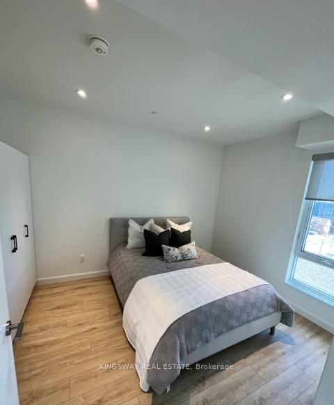 Unit 706 - 741 King Street W, Kitchener 5