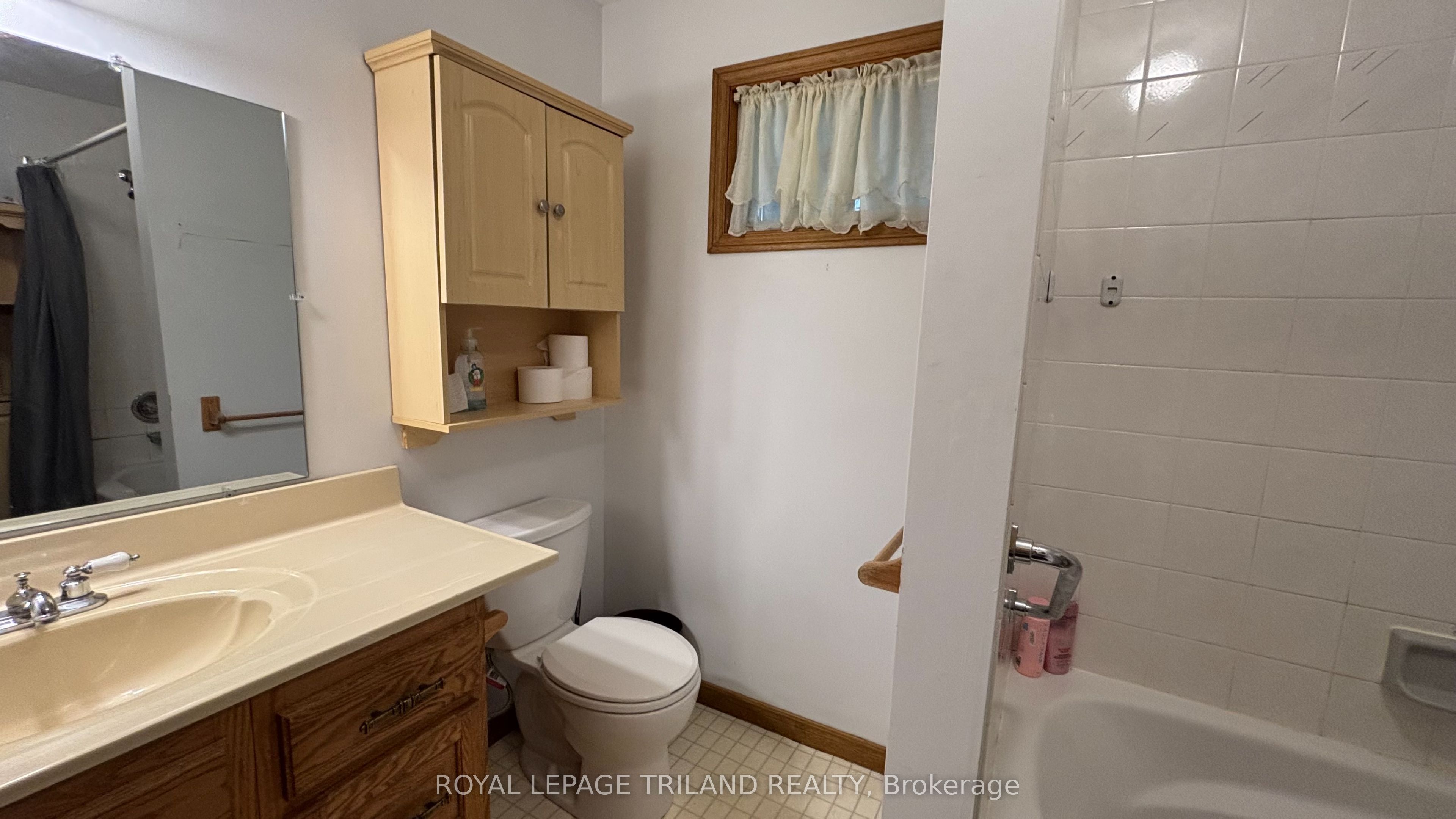 389 Front Street, Central Elgin 5