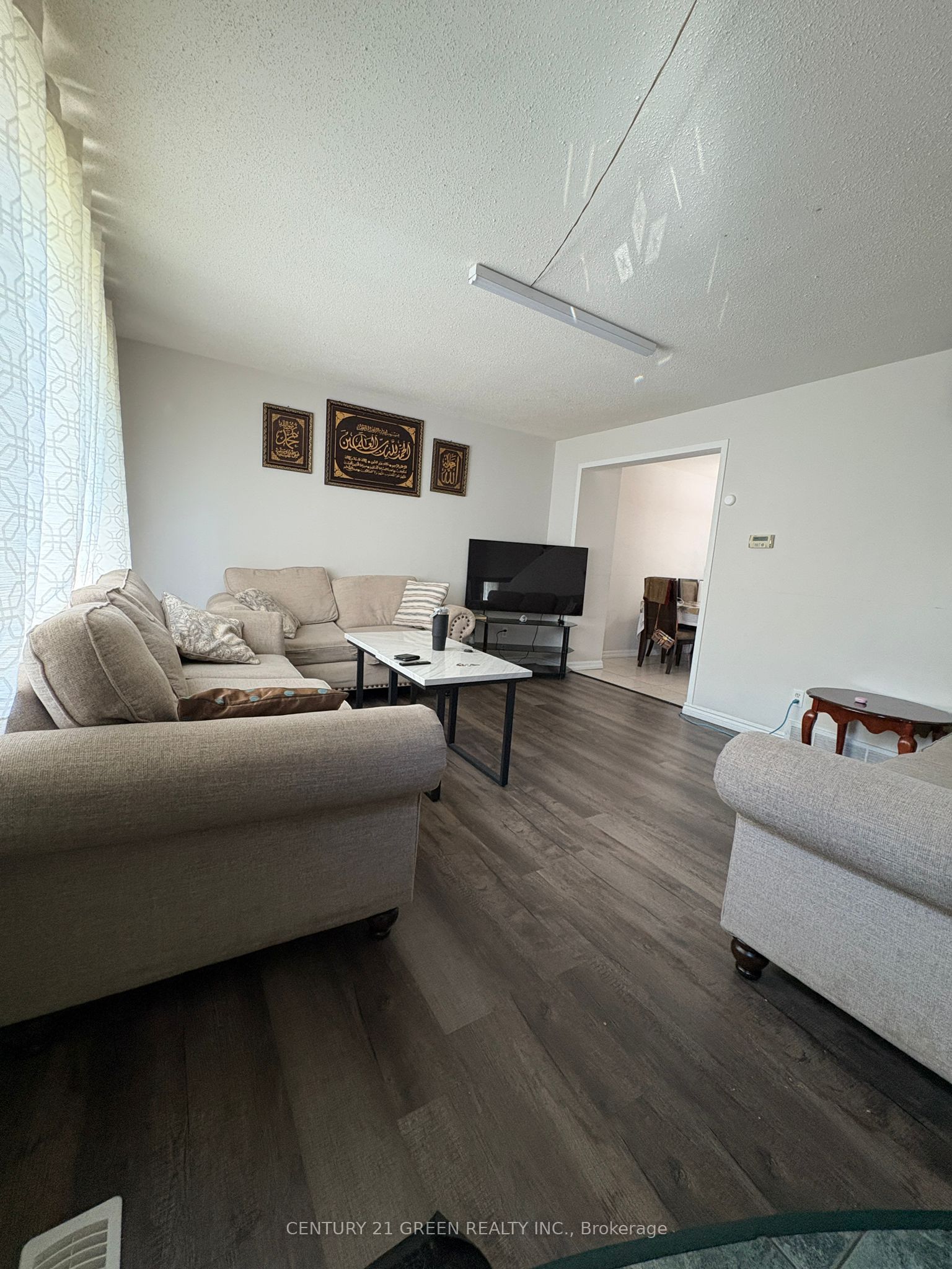 Unit Main & 2nd - 32 Elvira Crescent, London 2