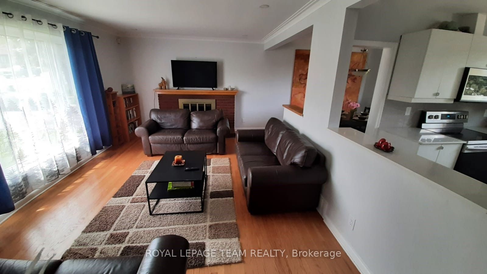Unit UPSTRS - 1015 Pinecrest Road, Ottawa 2