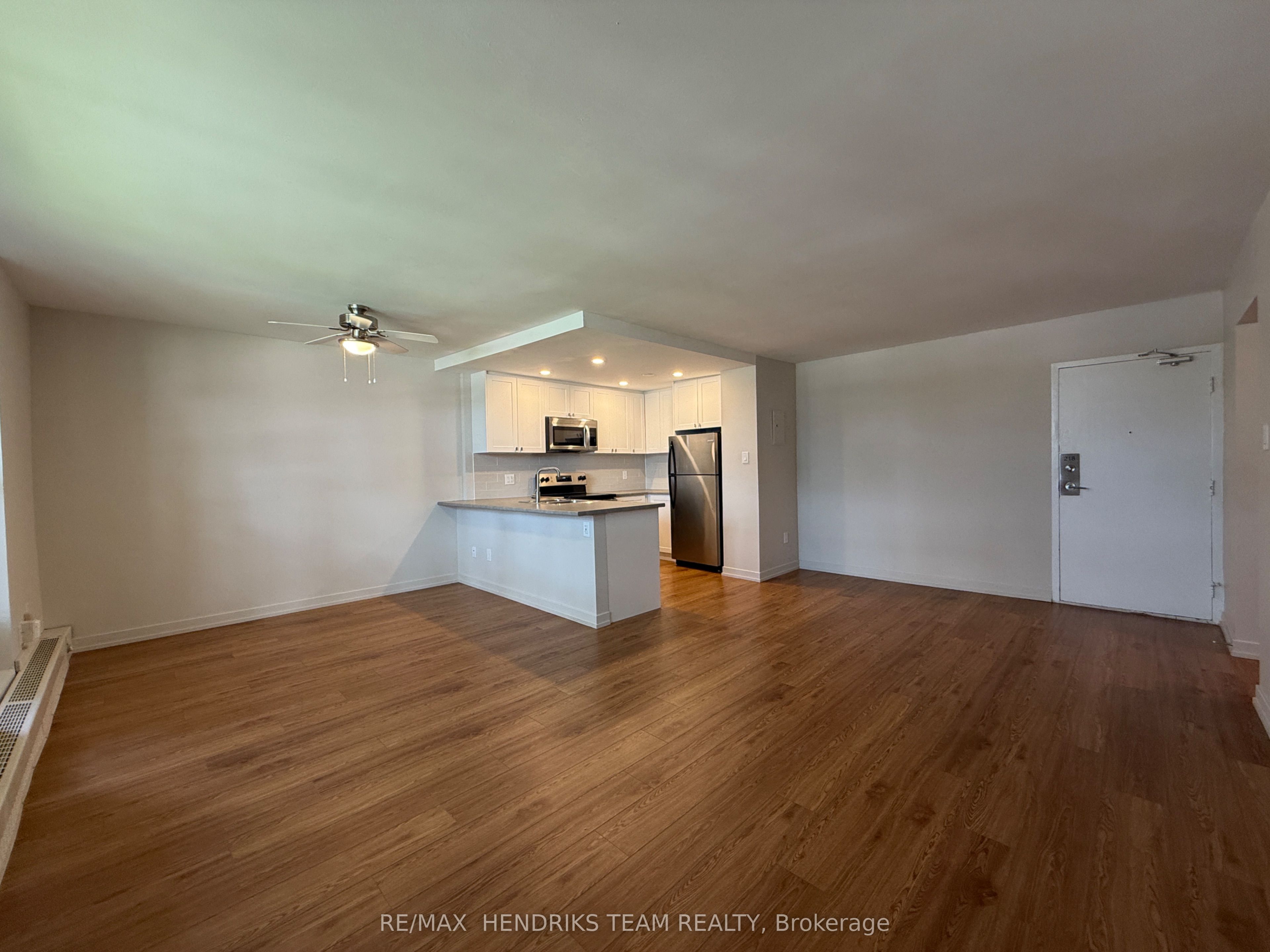 Unit 218 - 158 Fitch Street, Welland 4