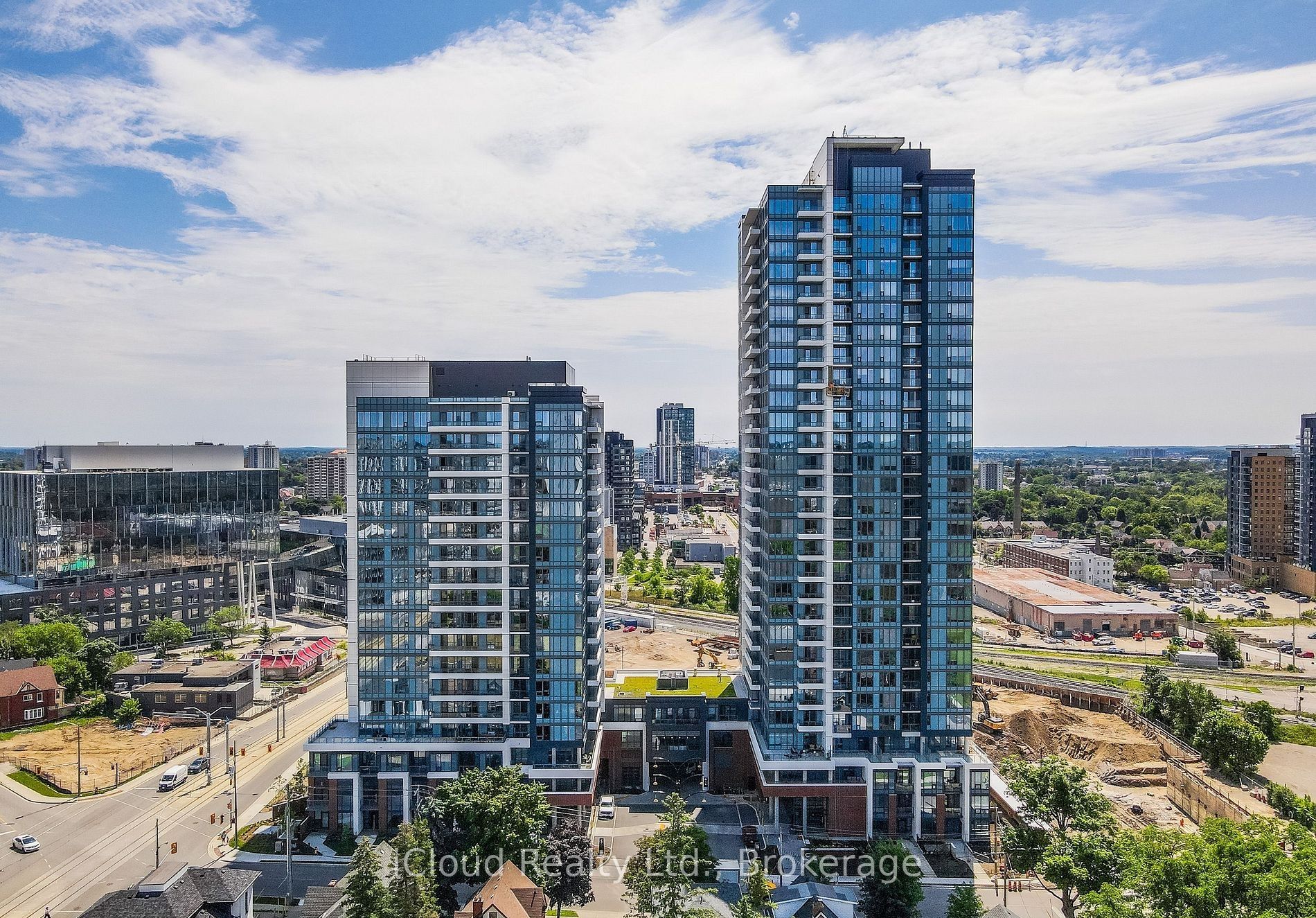 Unit 211 - 15 Wellington Street S, Kitchener 3