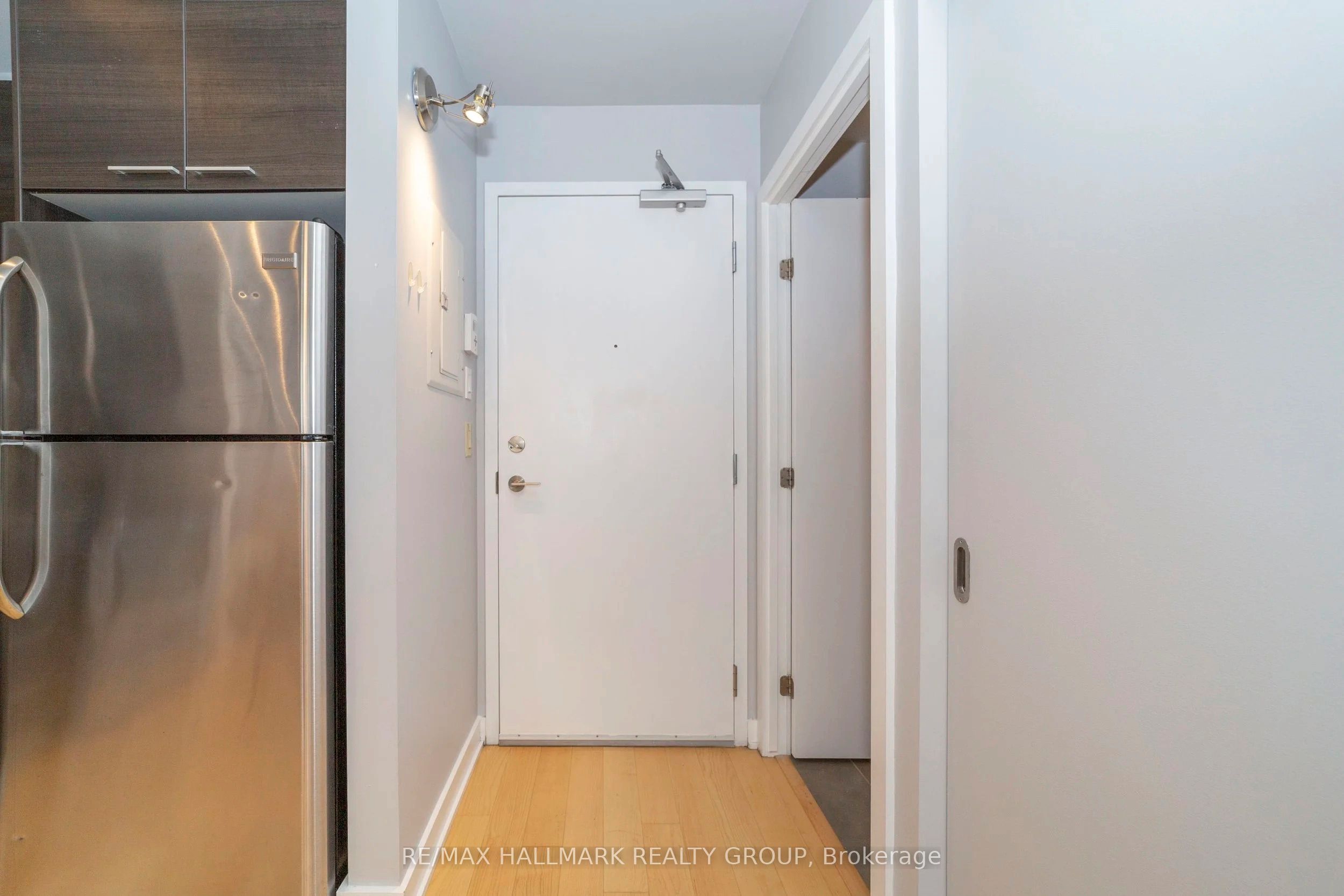 Unit 632 - 349 Mcleod Street, Ottawa 3