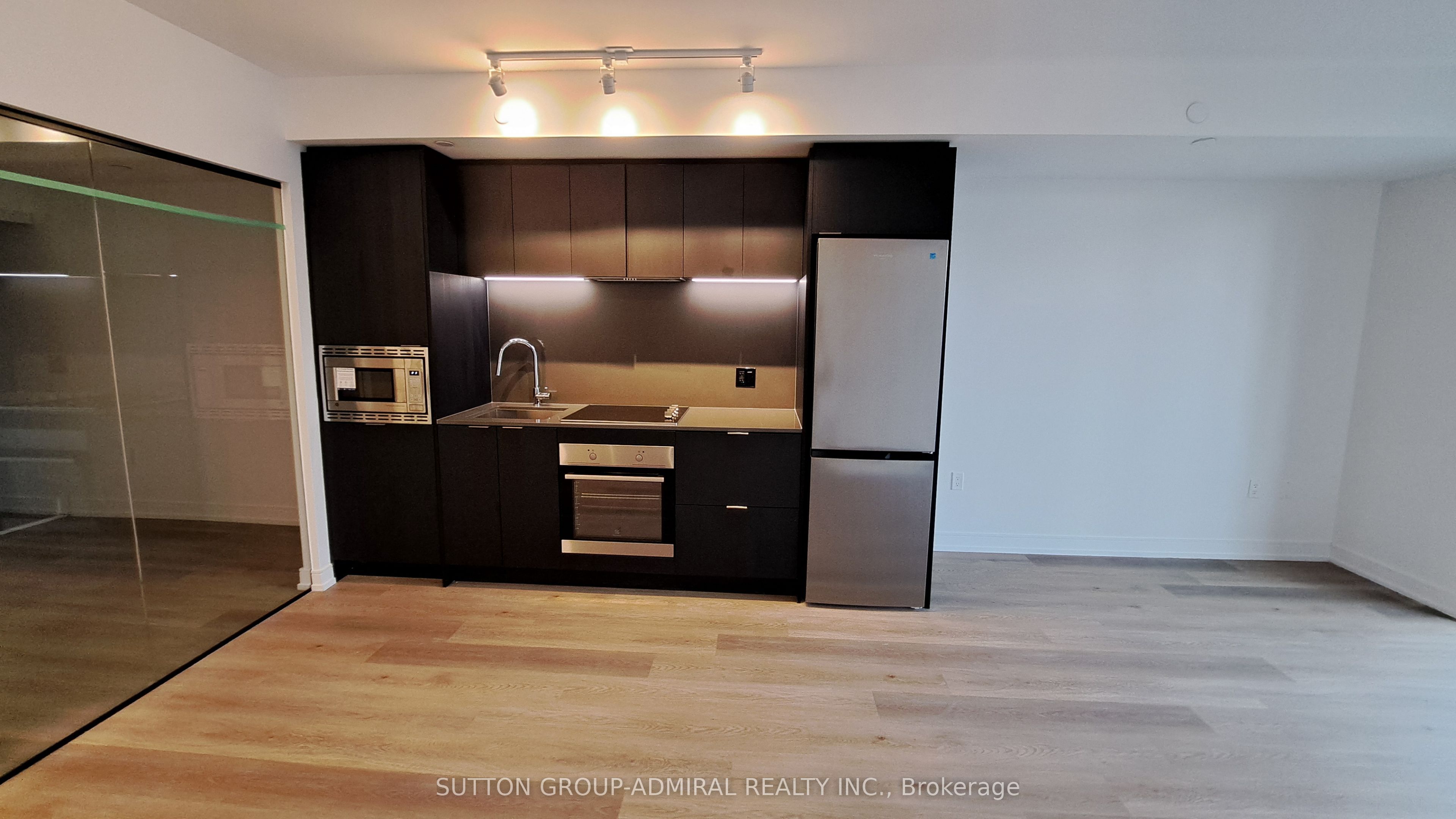 Unit 506 - 1 Jarvis Street, Hamilton 5