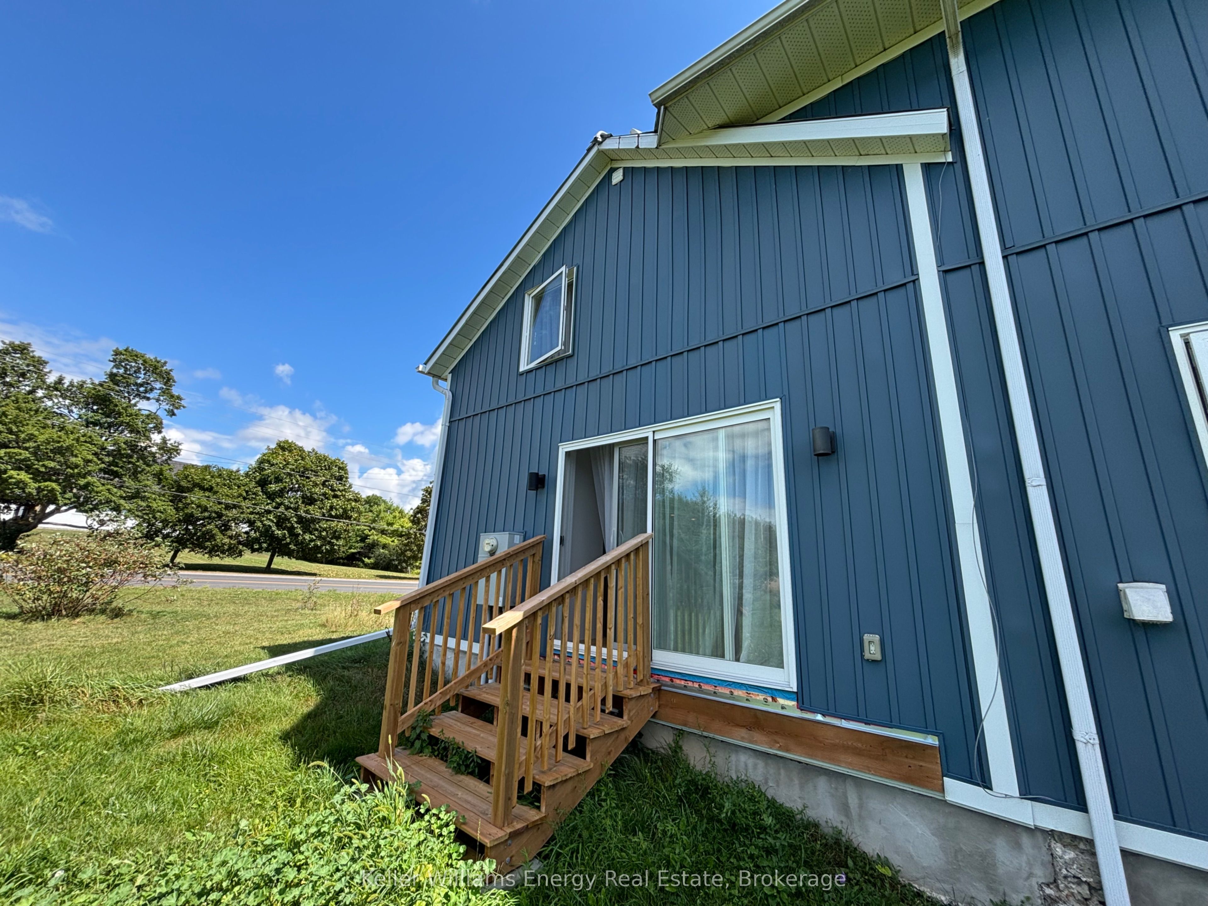 Unit 2 - 18683 Loyalist Parkway, Prince Edward County 3