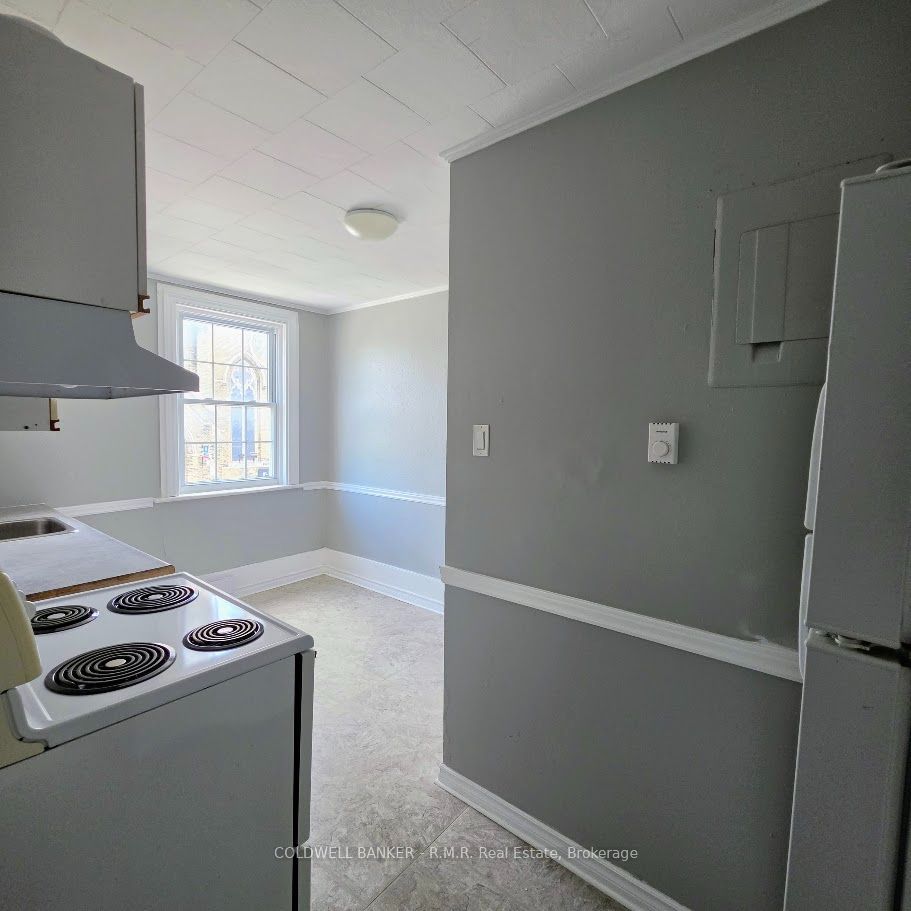 Unit 3 - 47 William Street N, Kawartha Lakes 2