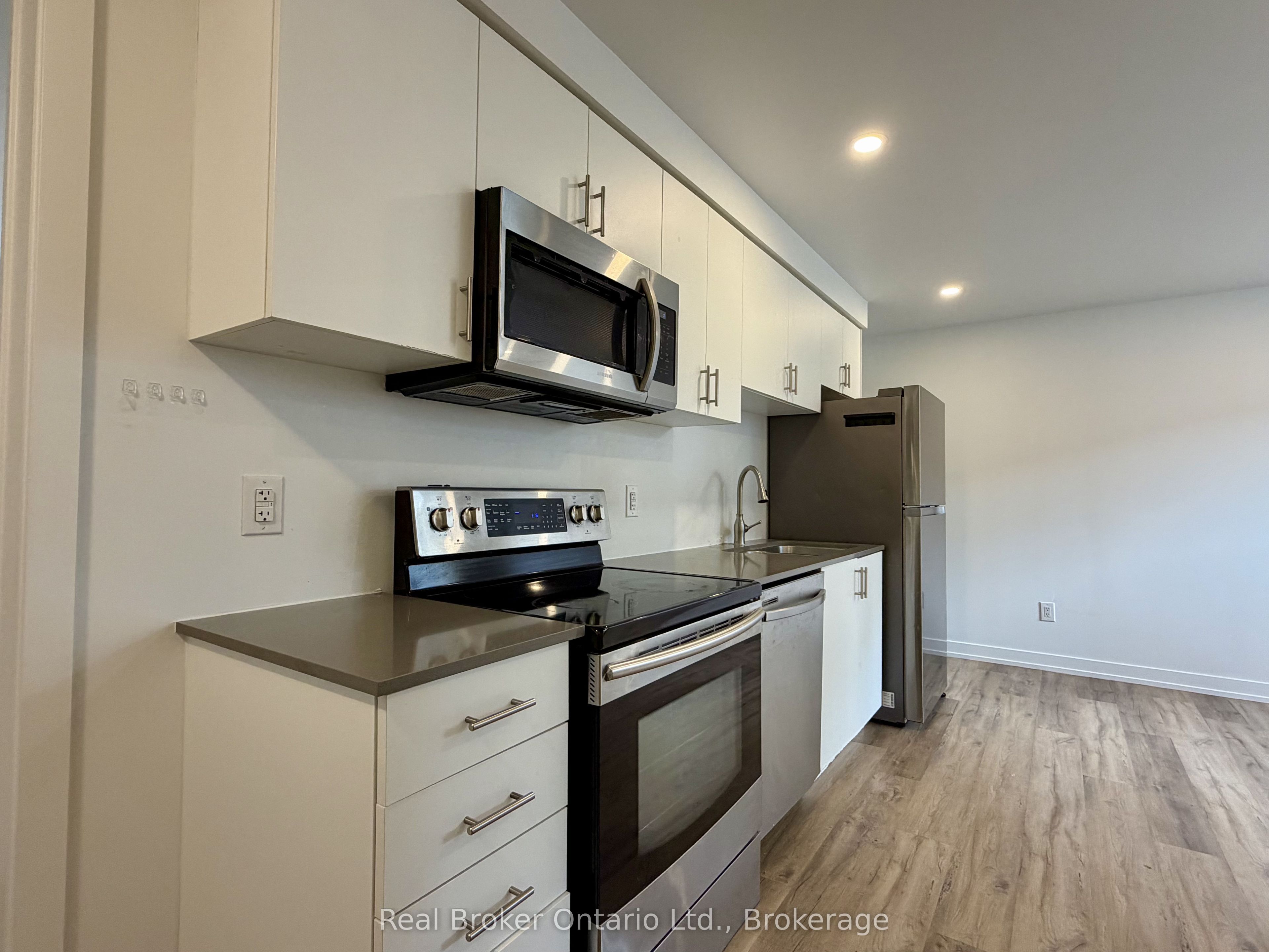 Unit 613 - 4263 Fourth Avenue, Niagara Falls 5