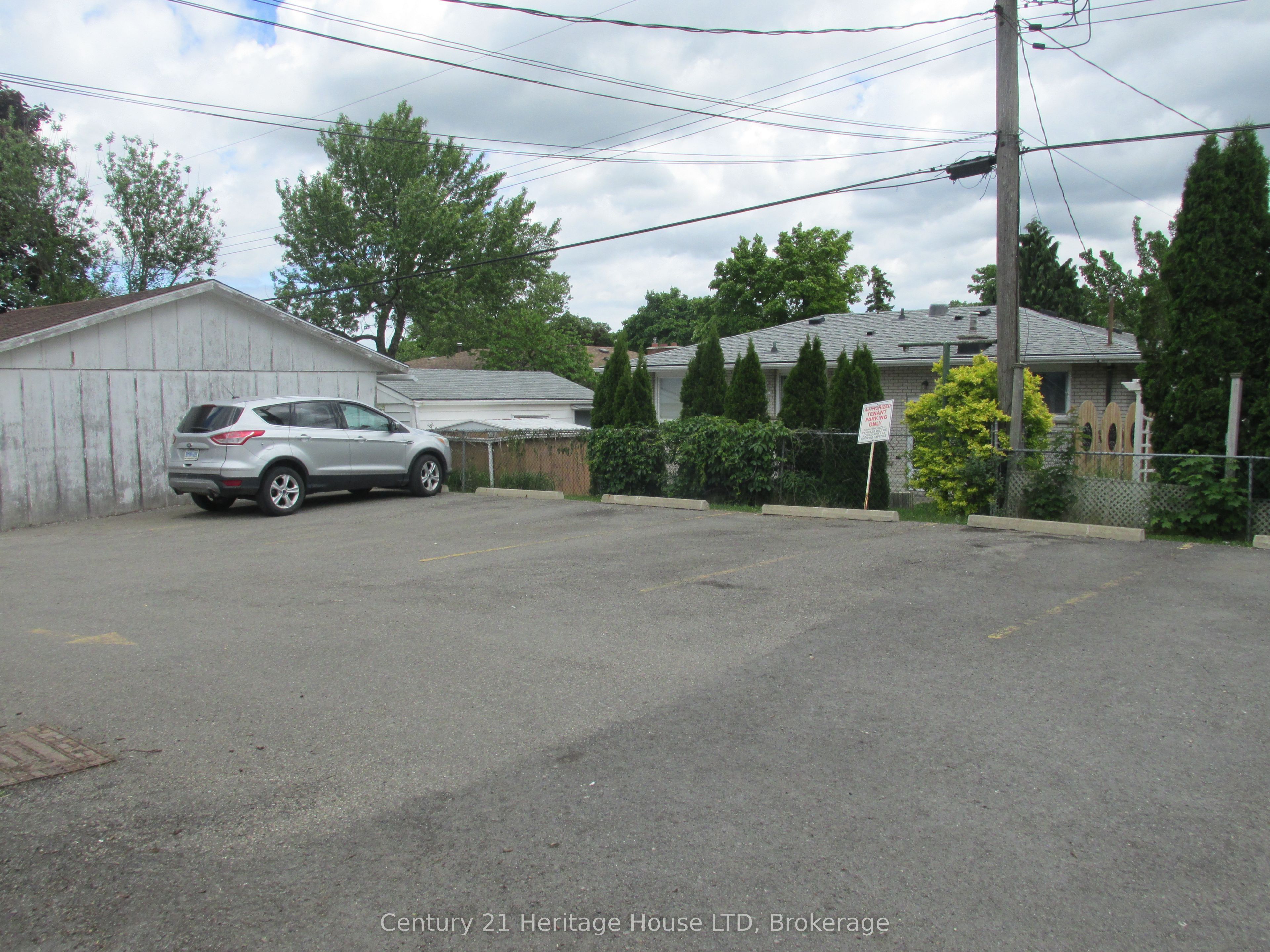 Unit 4 - 377 Glenridge Avenue, St. Catharines 3
