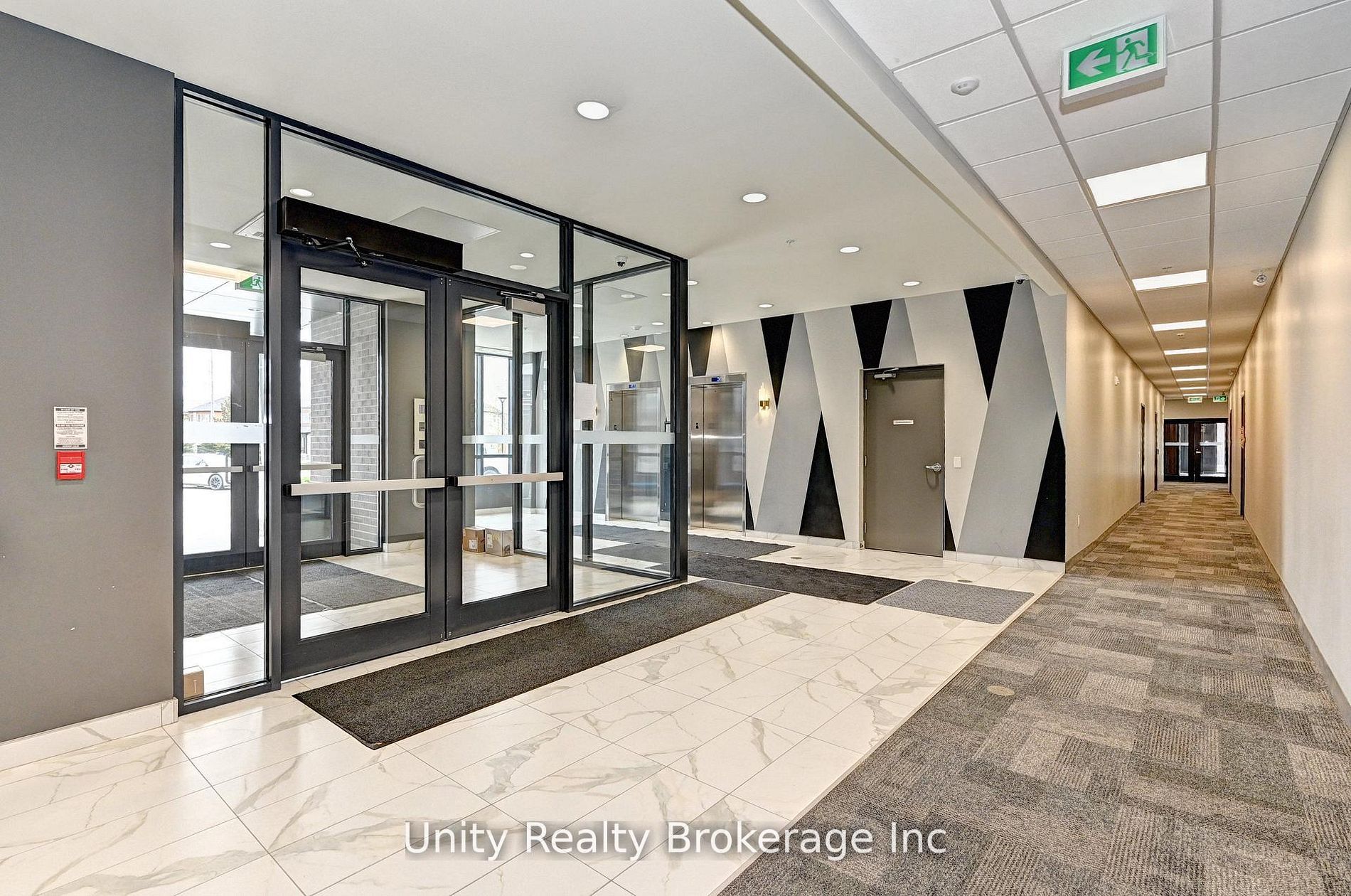 26 Lowes Road W, Guelph 2