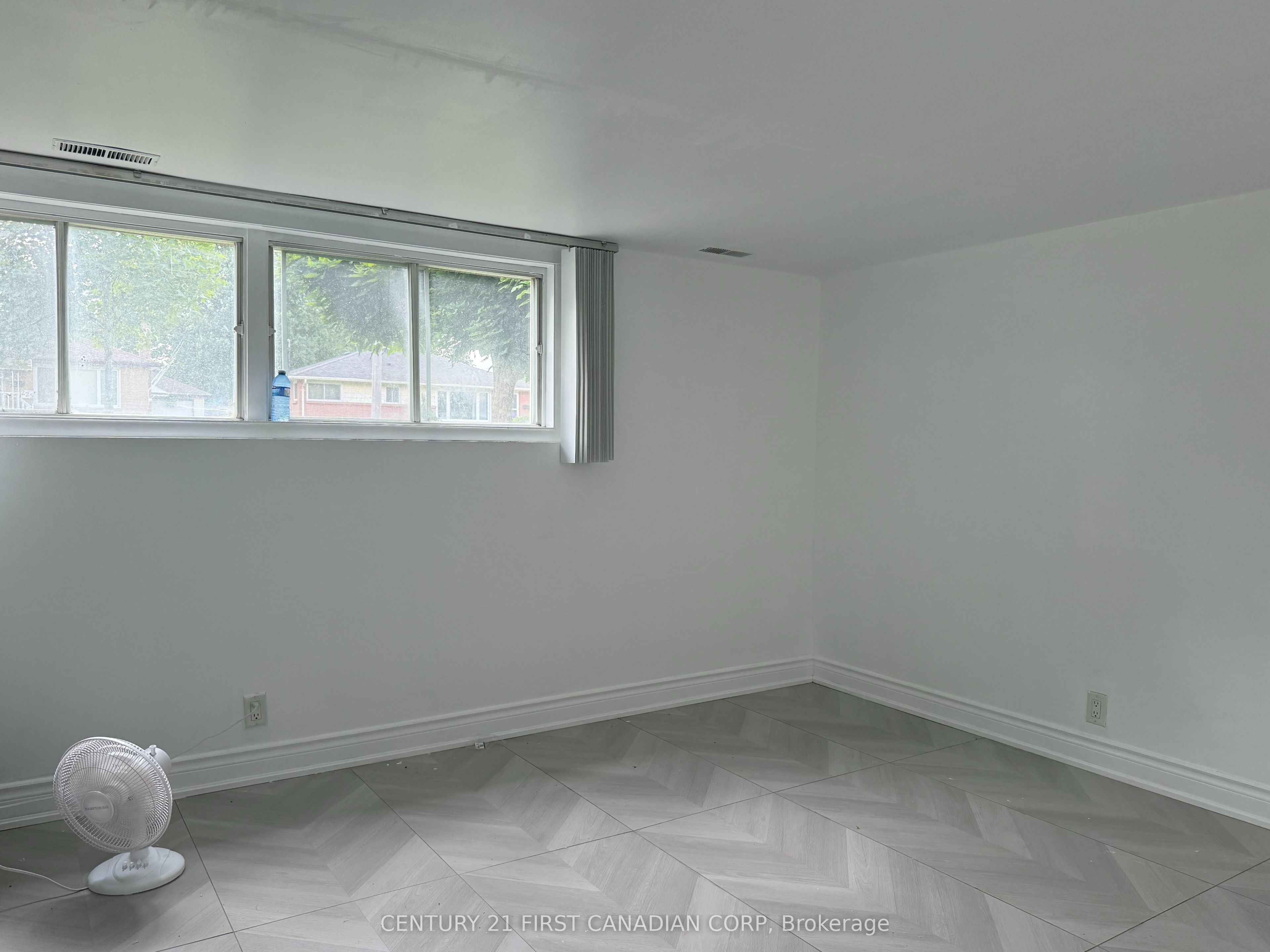Unit 1 - 228 Burnside Drive, London 3