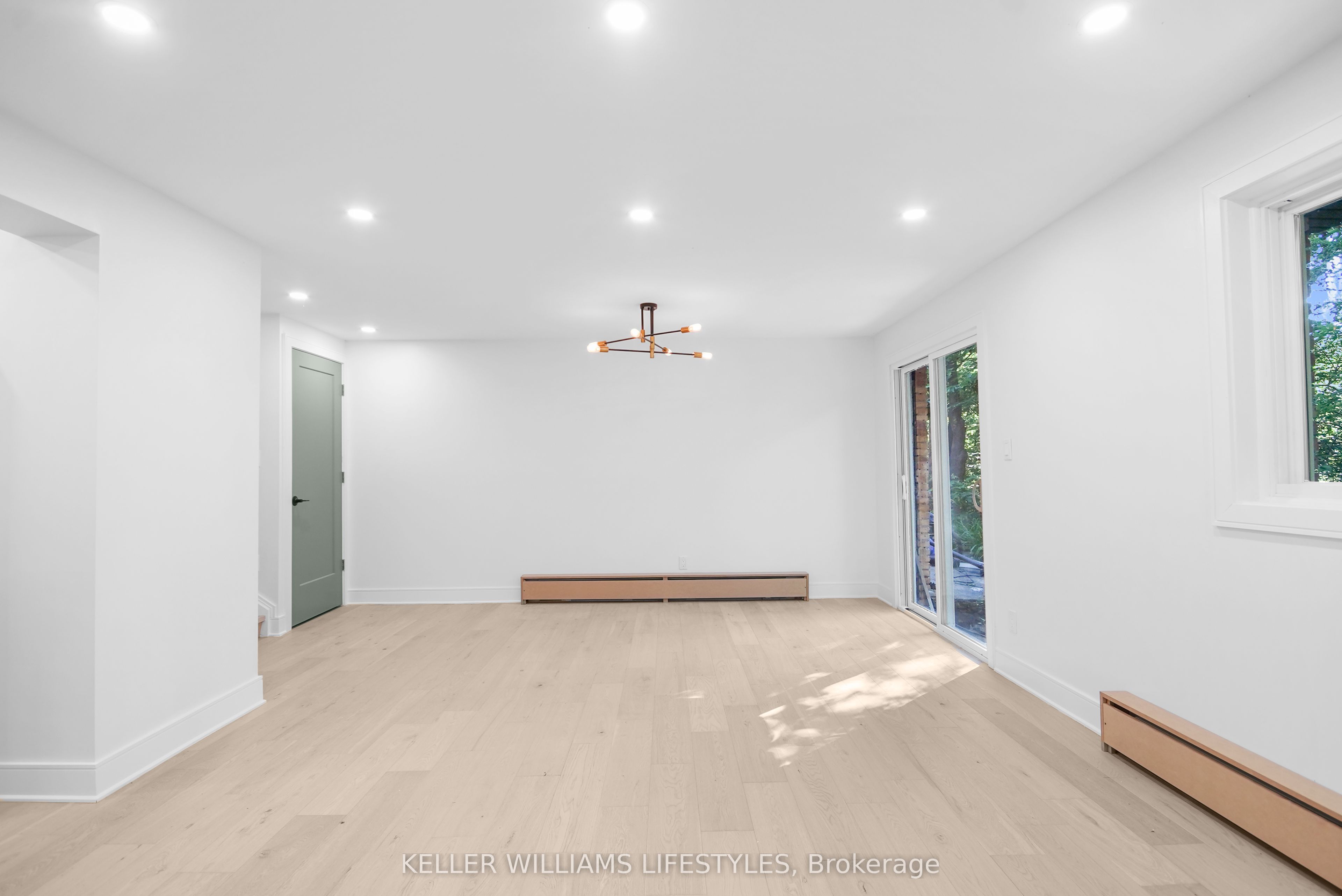 Unit C - 306 Riverside Drive, London 3