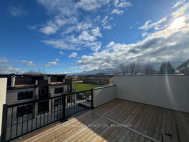 Unit 31 - 292 Vine Street, St. Catharines 2