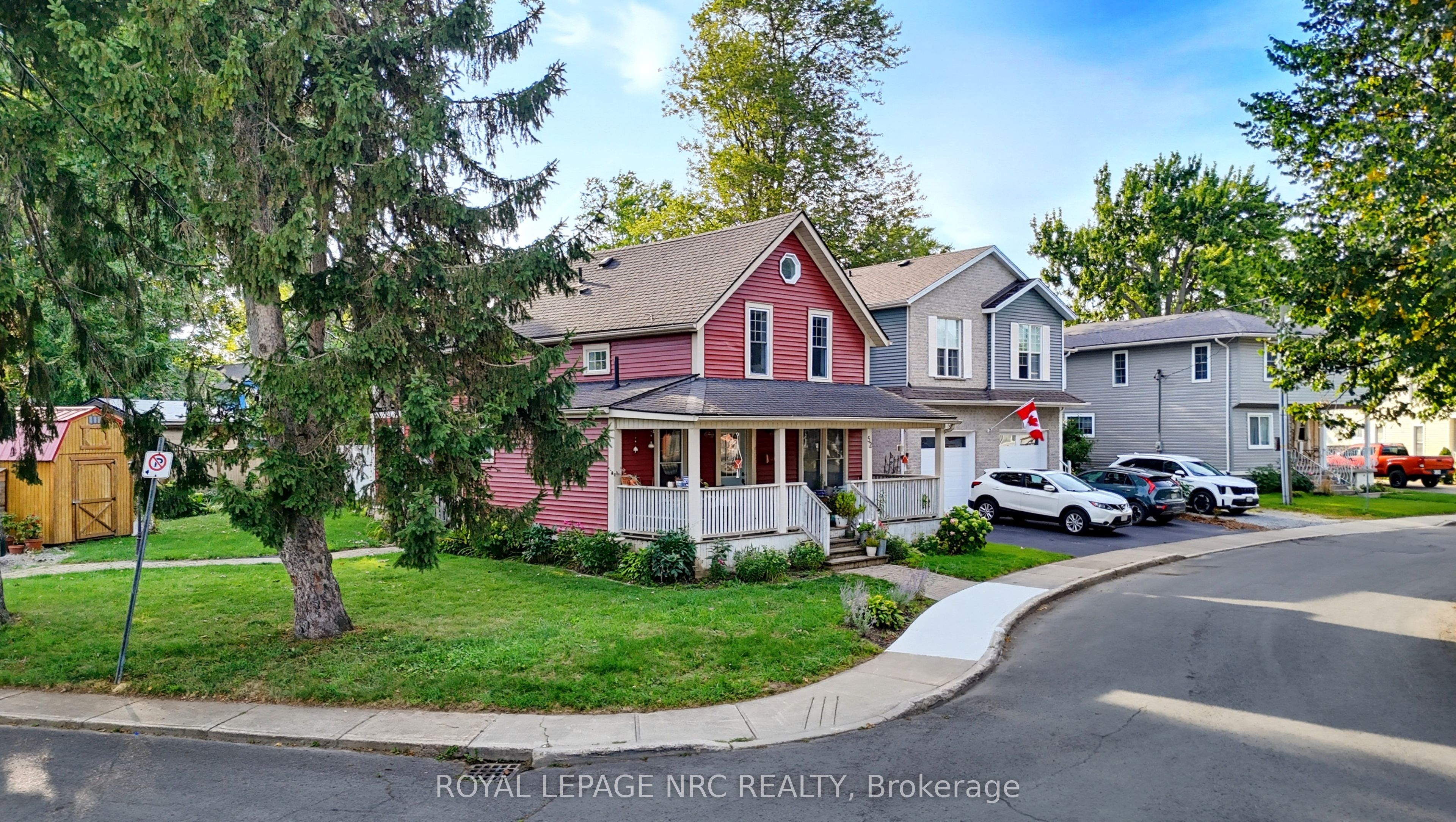 Unit 2 - 52 Queens Circle, Fort Erie 2