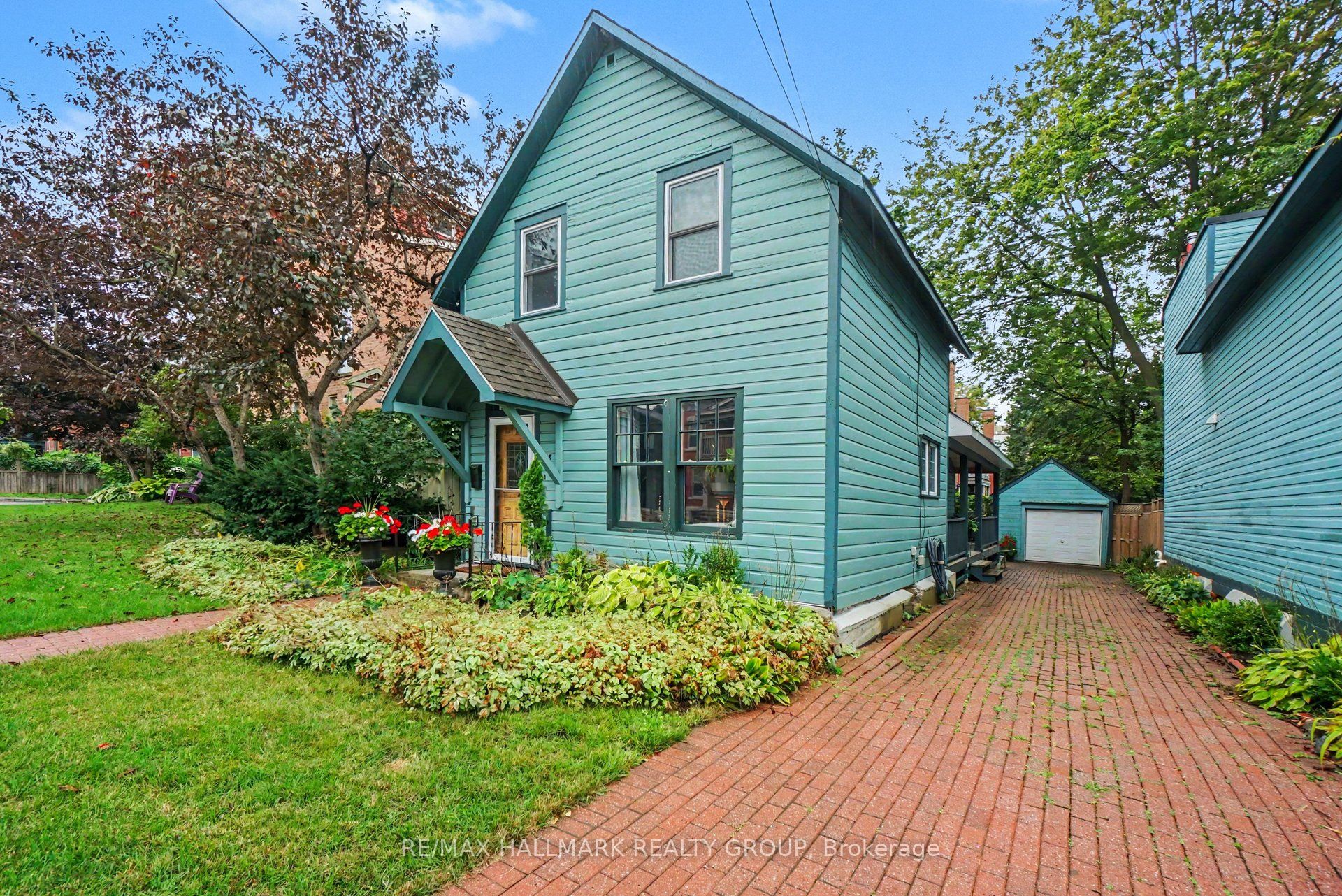 58 Concord Street N, Ottawa 2