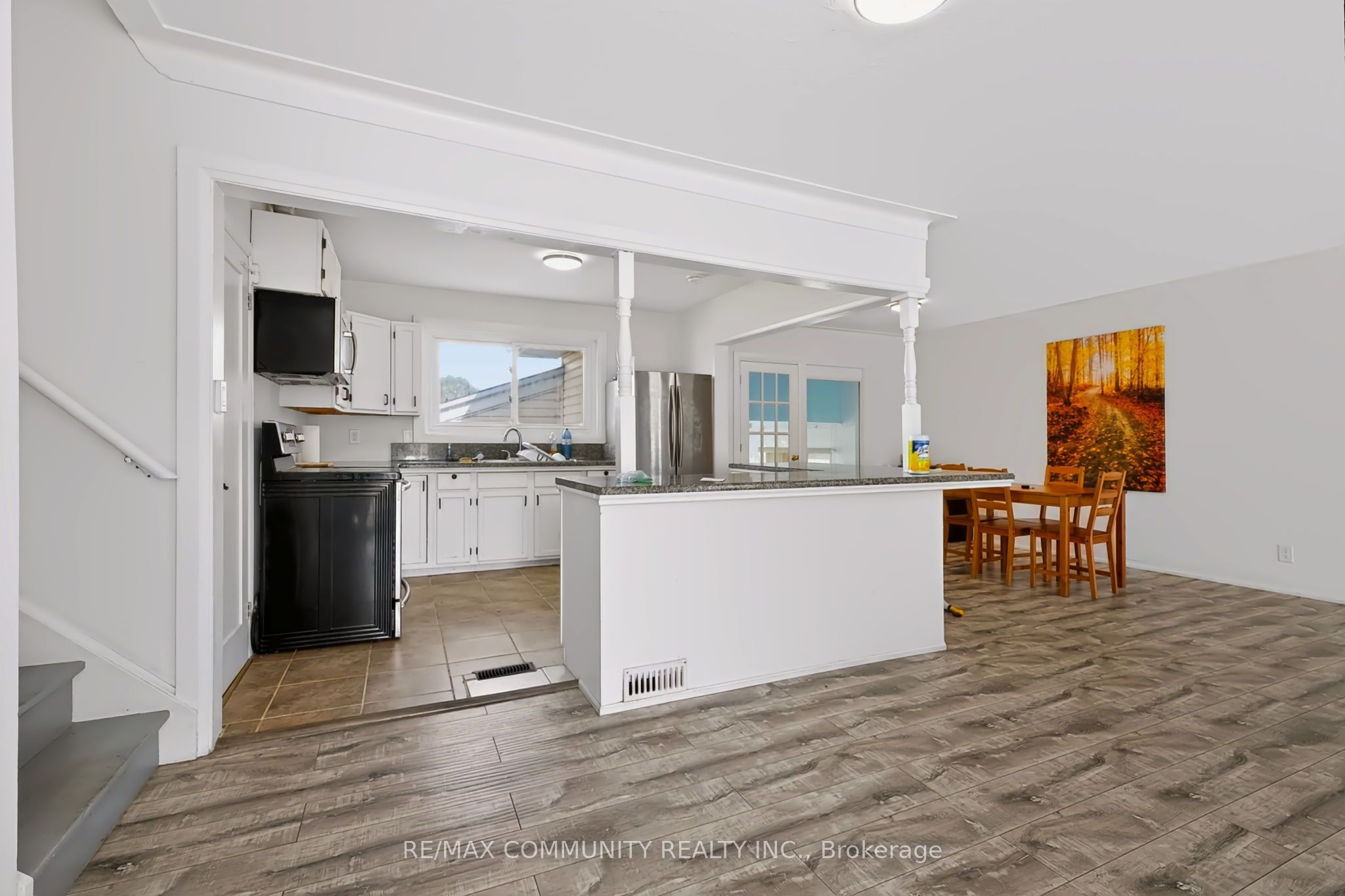 123 Rollins Drive, Belleville 3