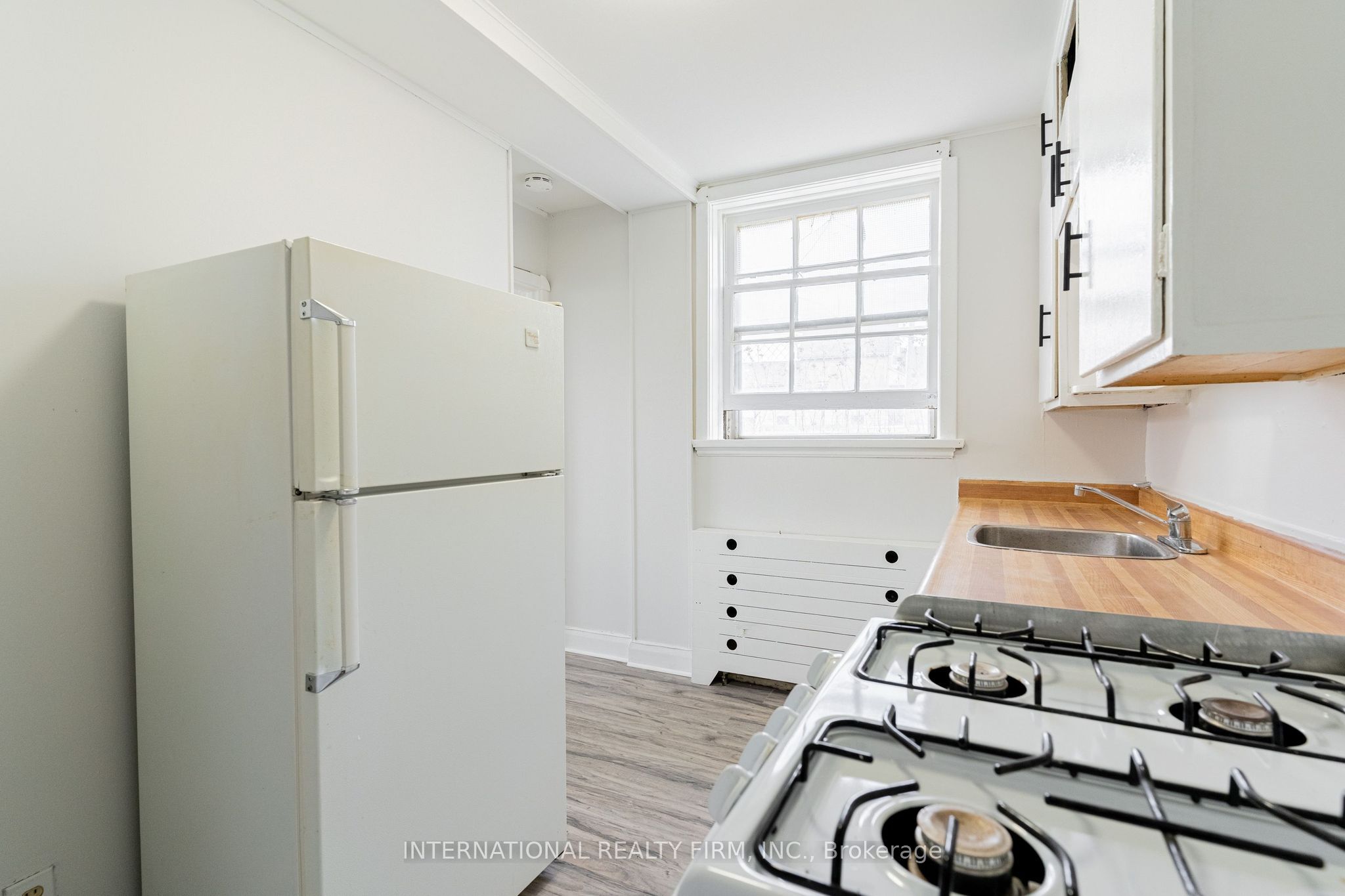Unit 6 - 645 Hamilton Road, London 4