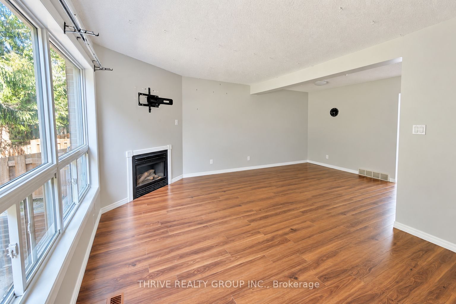 Unit 17 - 126 Belmont Drive, London 5