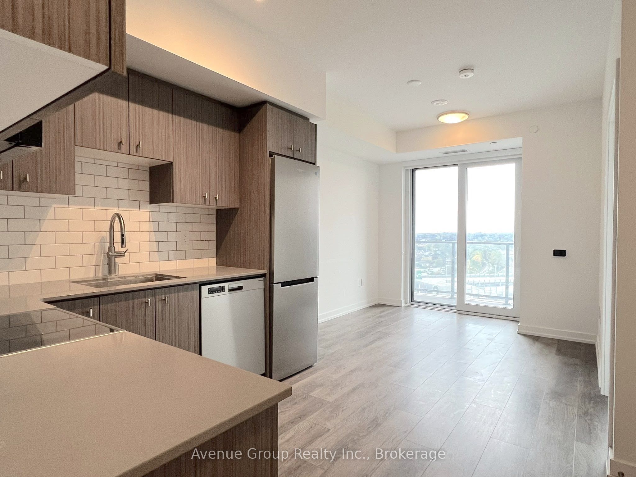 Unit 808 - 15 Wellington Street S, Kitchener 5