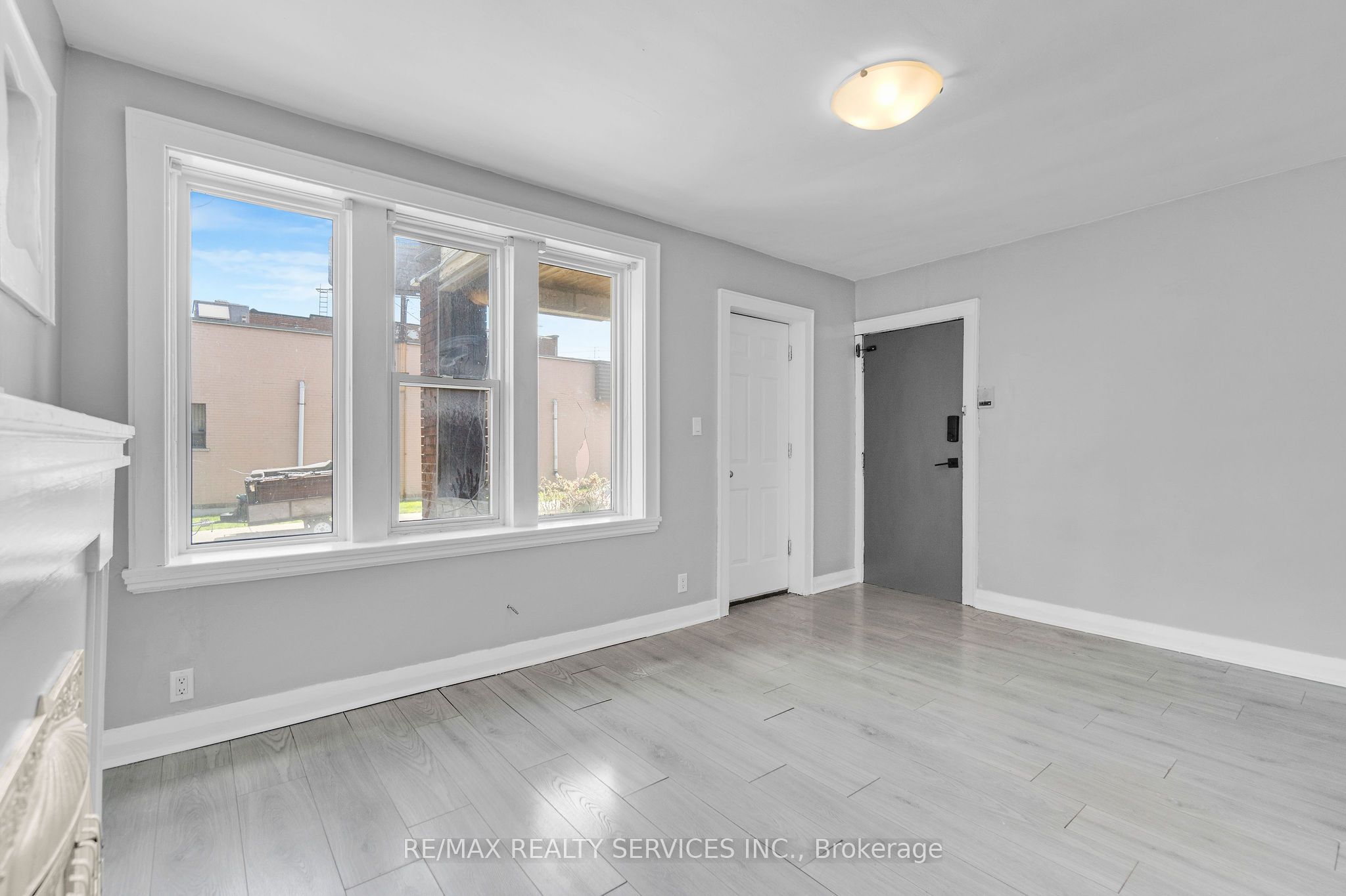 Unit 8 - 5 Fairholt Road N, Hamilton 4