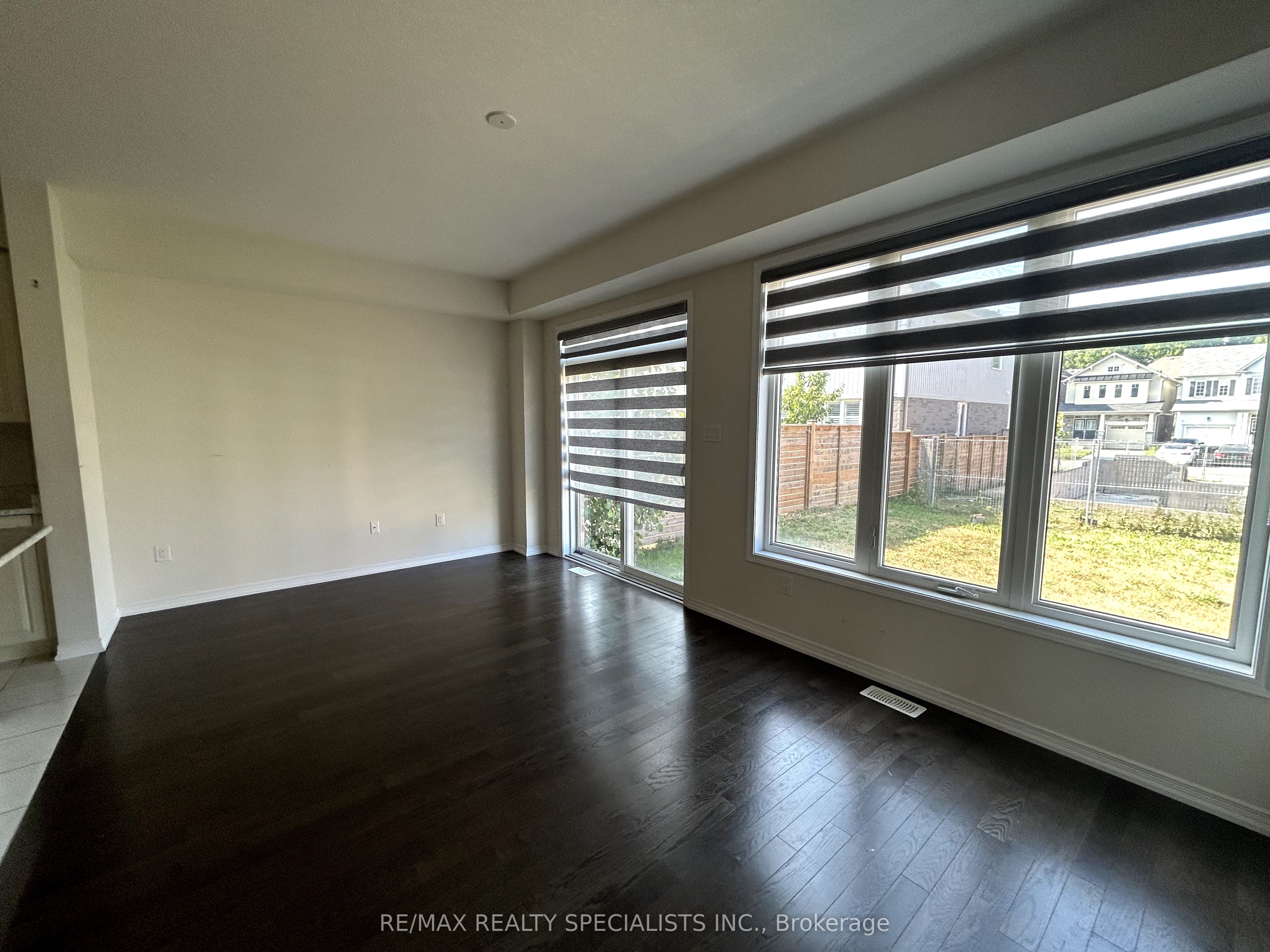 8749 SOURGUM Avenue, Niagara Falls 3