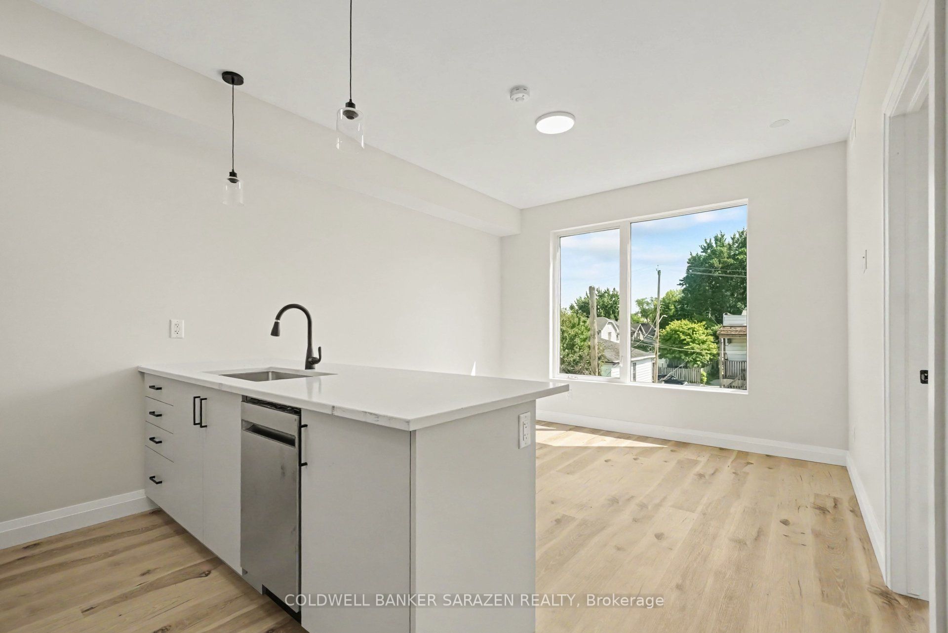 Unit 302 - 42 Mcarthur Avenue, Ottawa 4