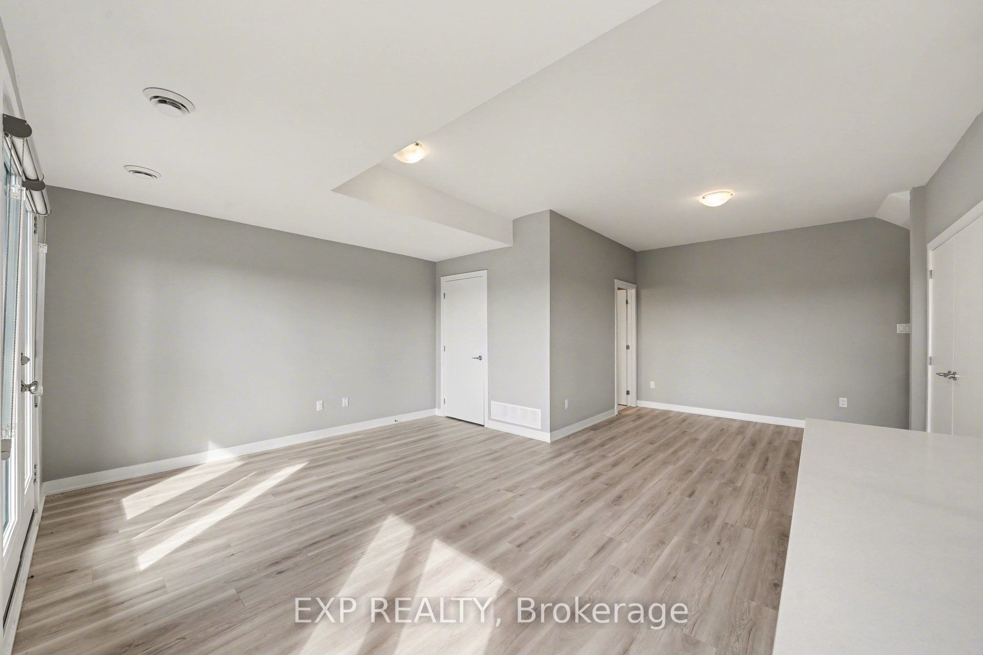 Unit A - 2383 Tenth Line Road, Cumberland 3