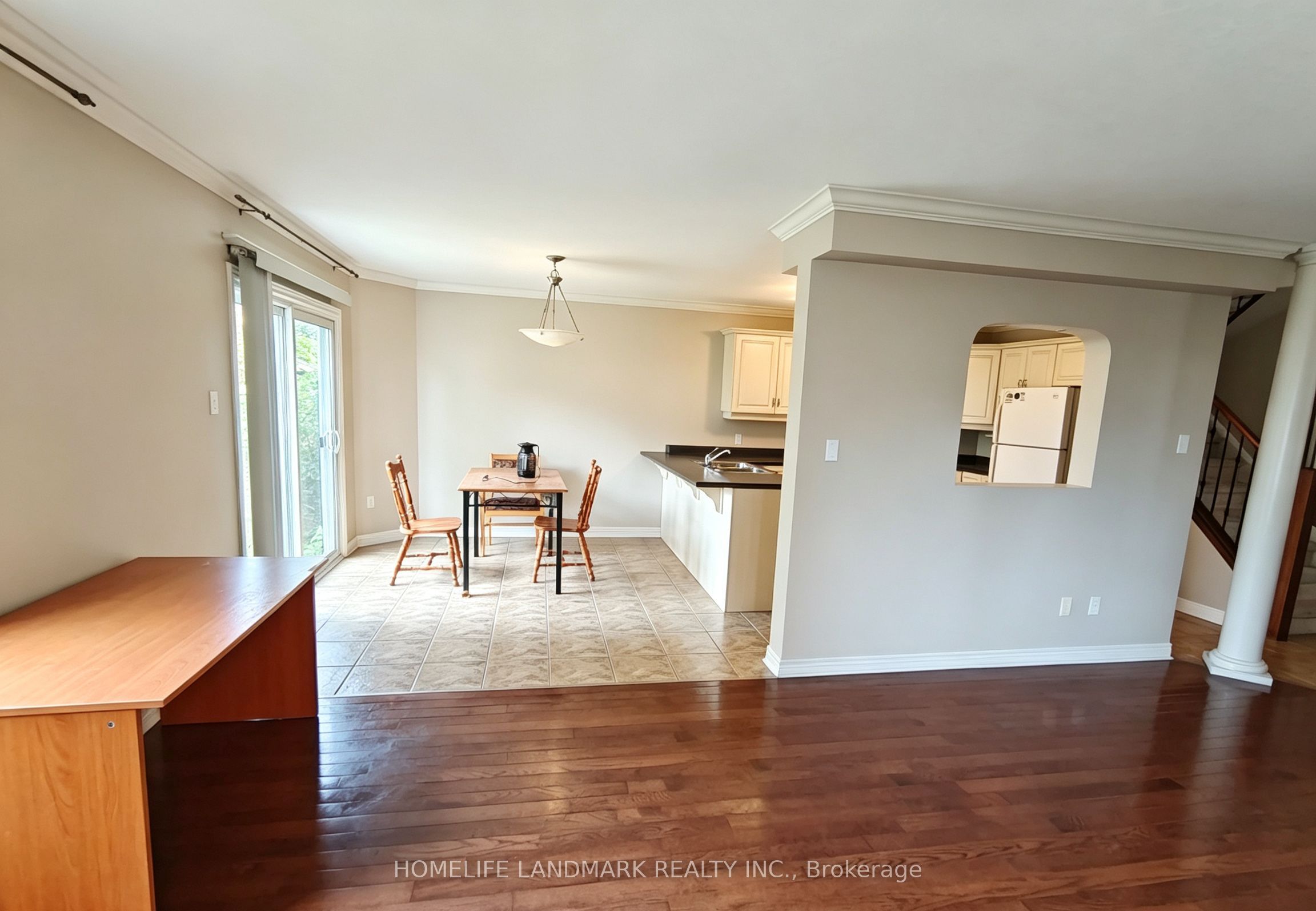 898 Blythwood Road, London 4