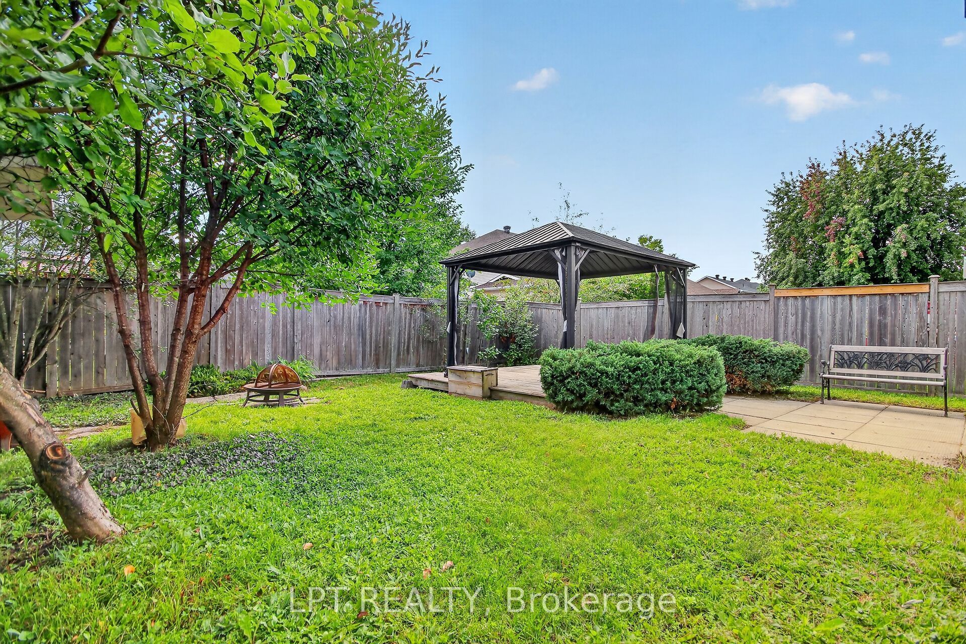 97 Black Bear Way, Stittsville-Goulbourn 2