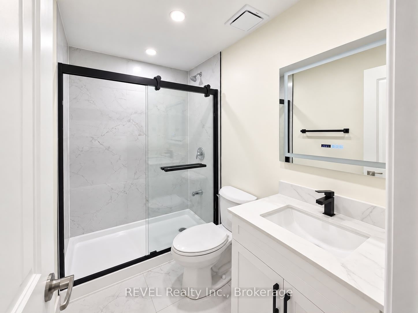 Unit LOWER - 15 IRONWOOD Court, Thorold 3