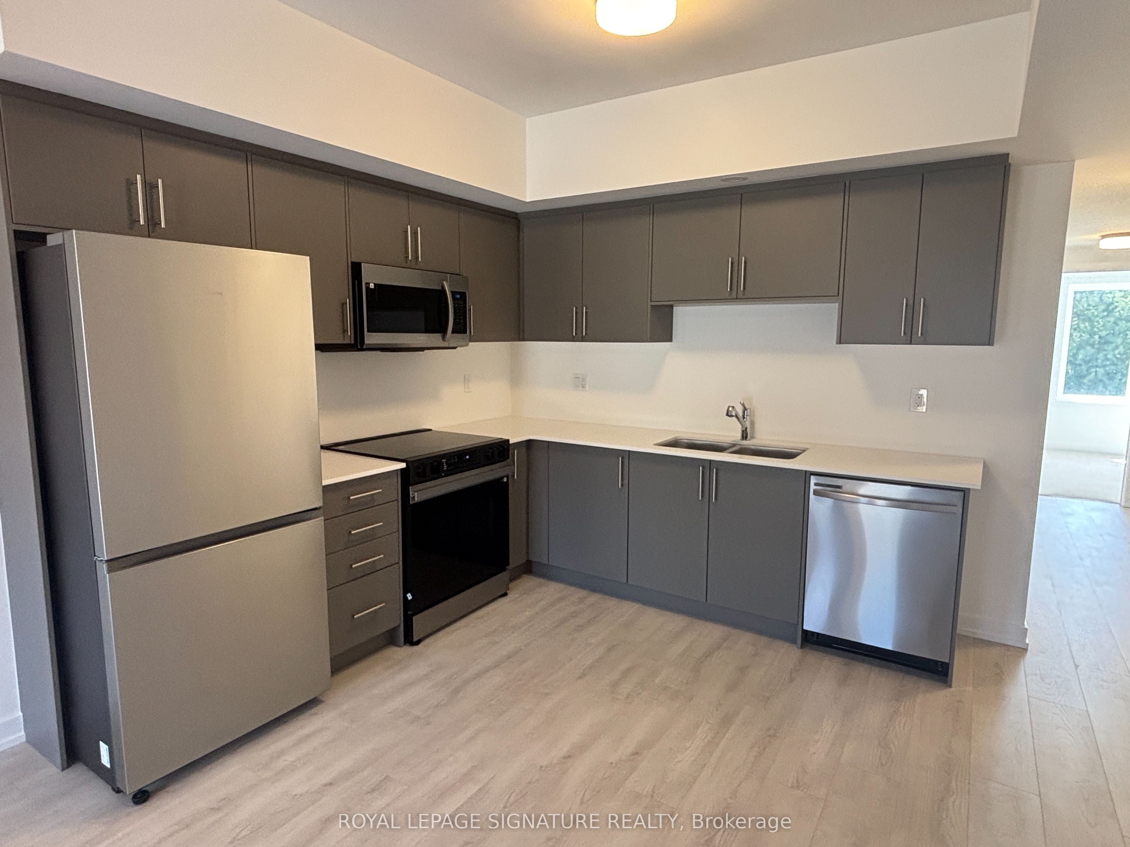 Unit 24 - 42 Lowes Road W, Guelph 2