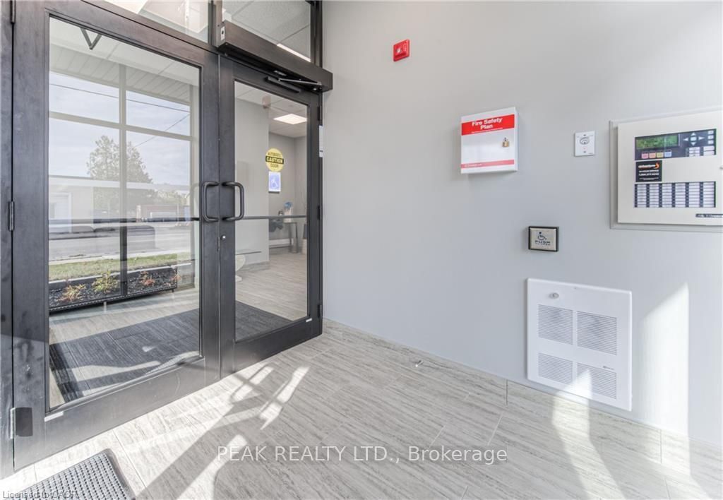 30 George Street S, Cambridge 5