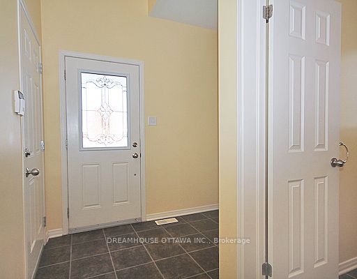 322 Statewood Drive, Kanata 2