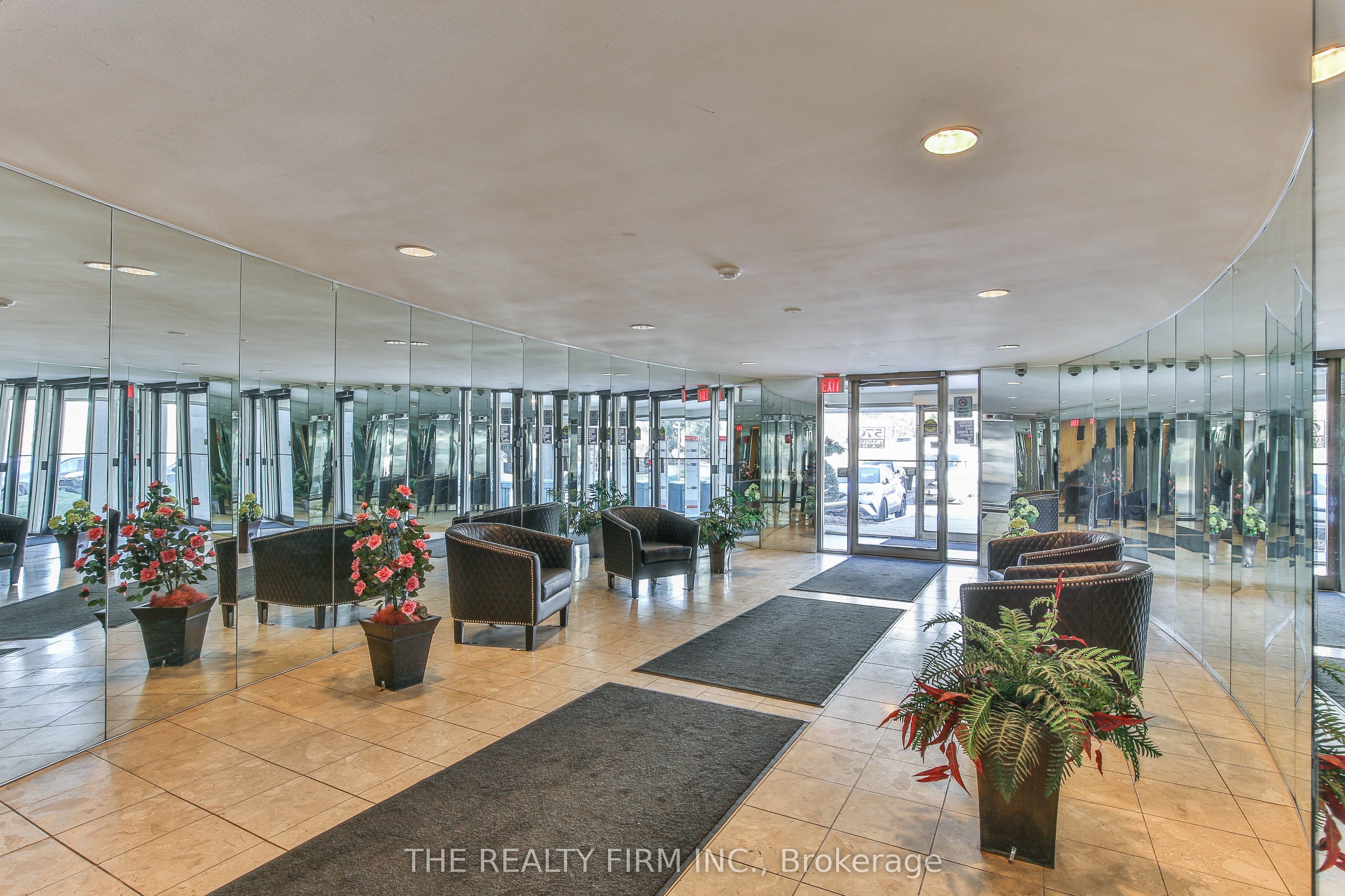 Unit 309 - 570 Proudfoot Lane, London 4