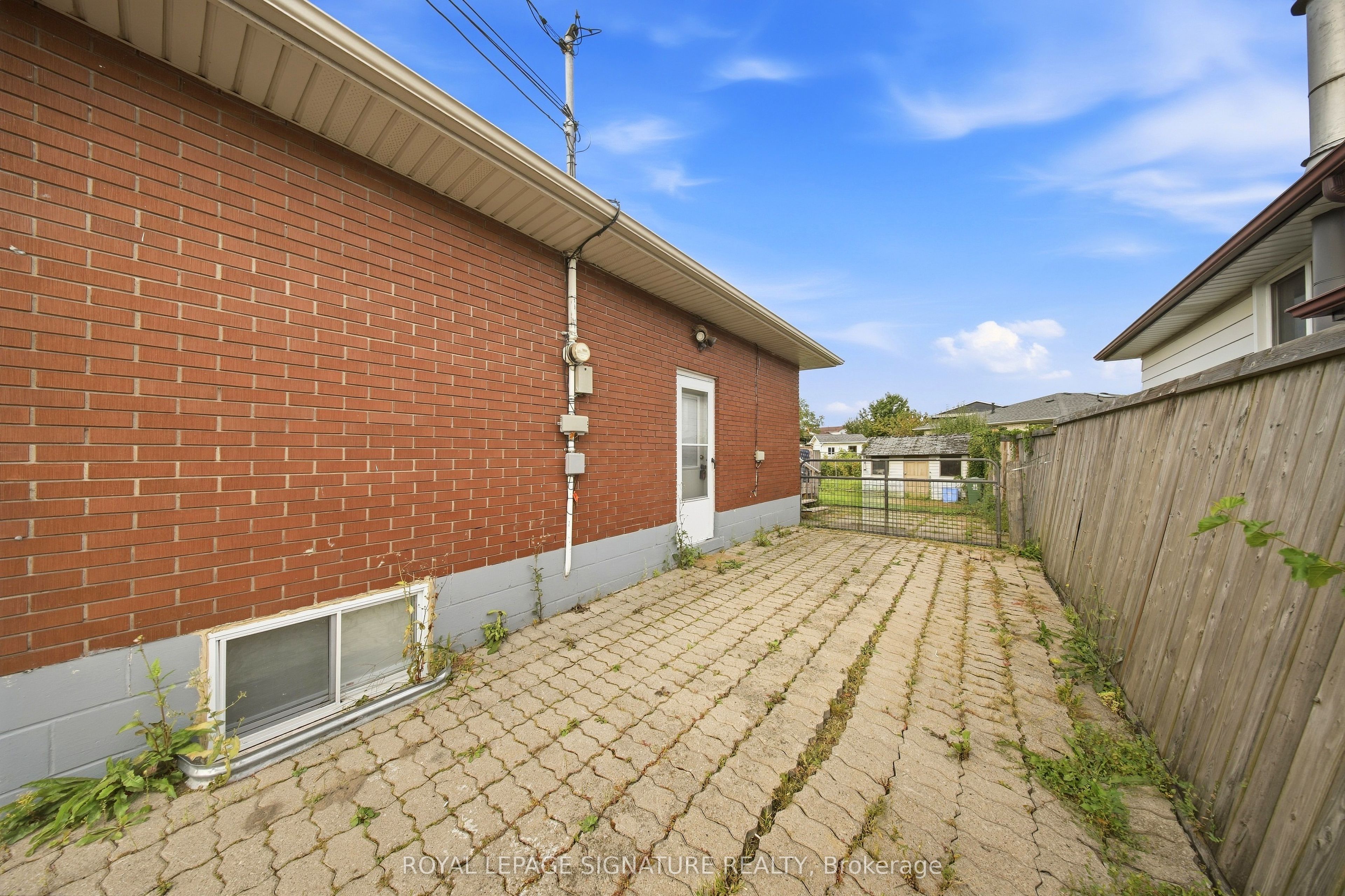 Unit Bsmt - 85 Kenora Avenue, Hamilton 2