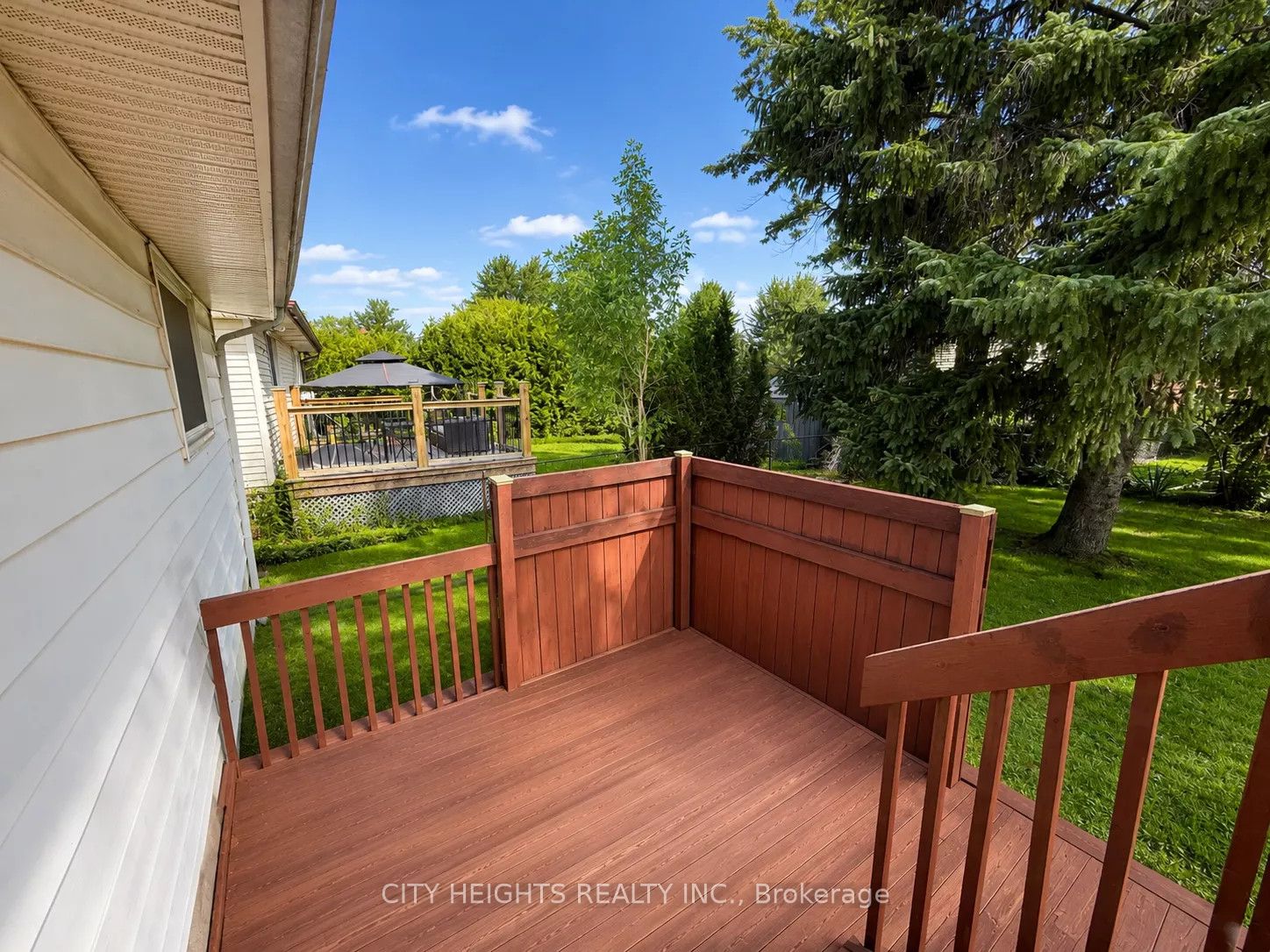 Unit UPPER LEVEL - 1487 Jalna Boulevard, London 2