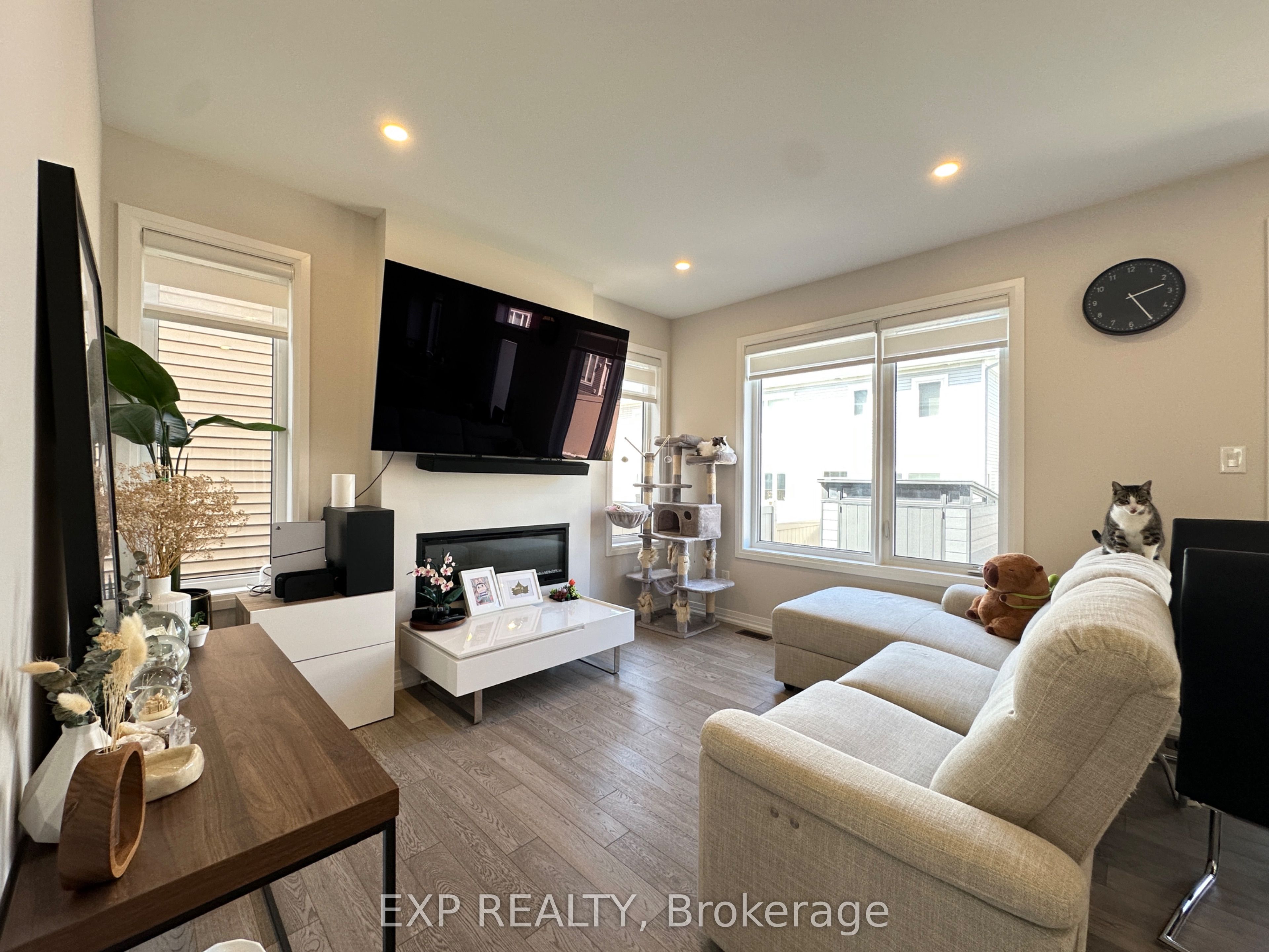3073 Travertine Way, Nepean 5