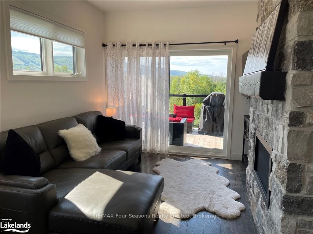 Unit 302 - 12 BEAUSOLEIL Lane, Blue Mountains 2
