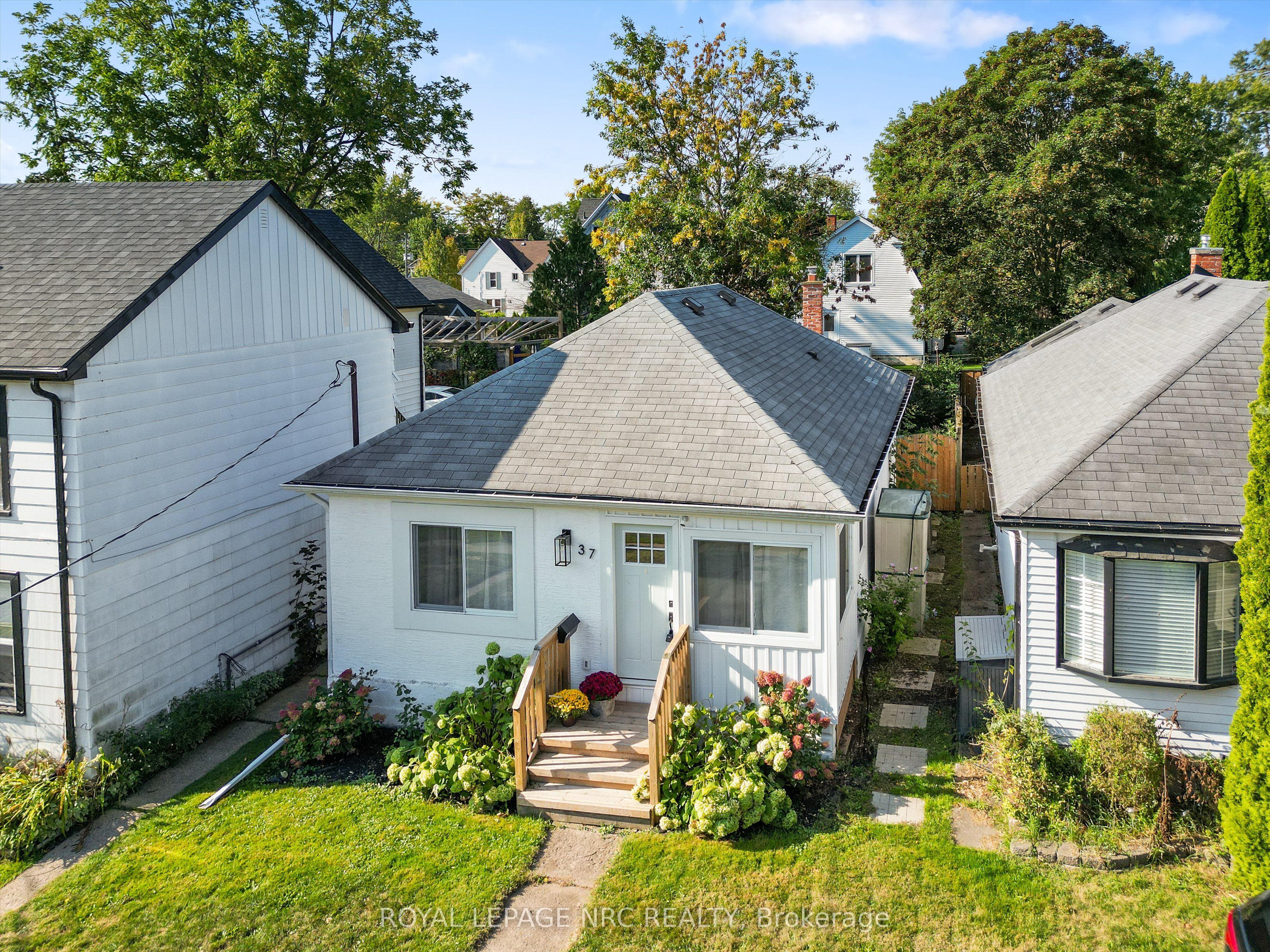 37 Lock Street, St. Catharines 4