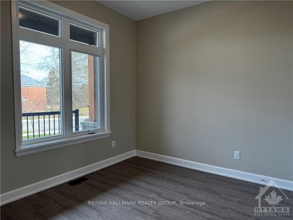 1543 FLANDERS Road, Brockville 3
