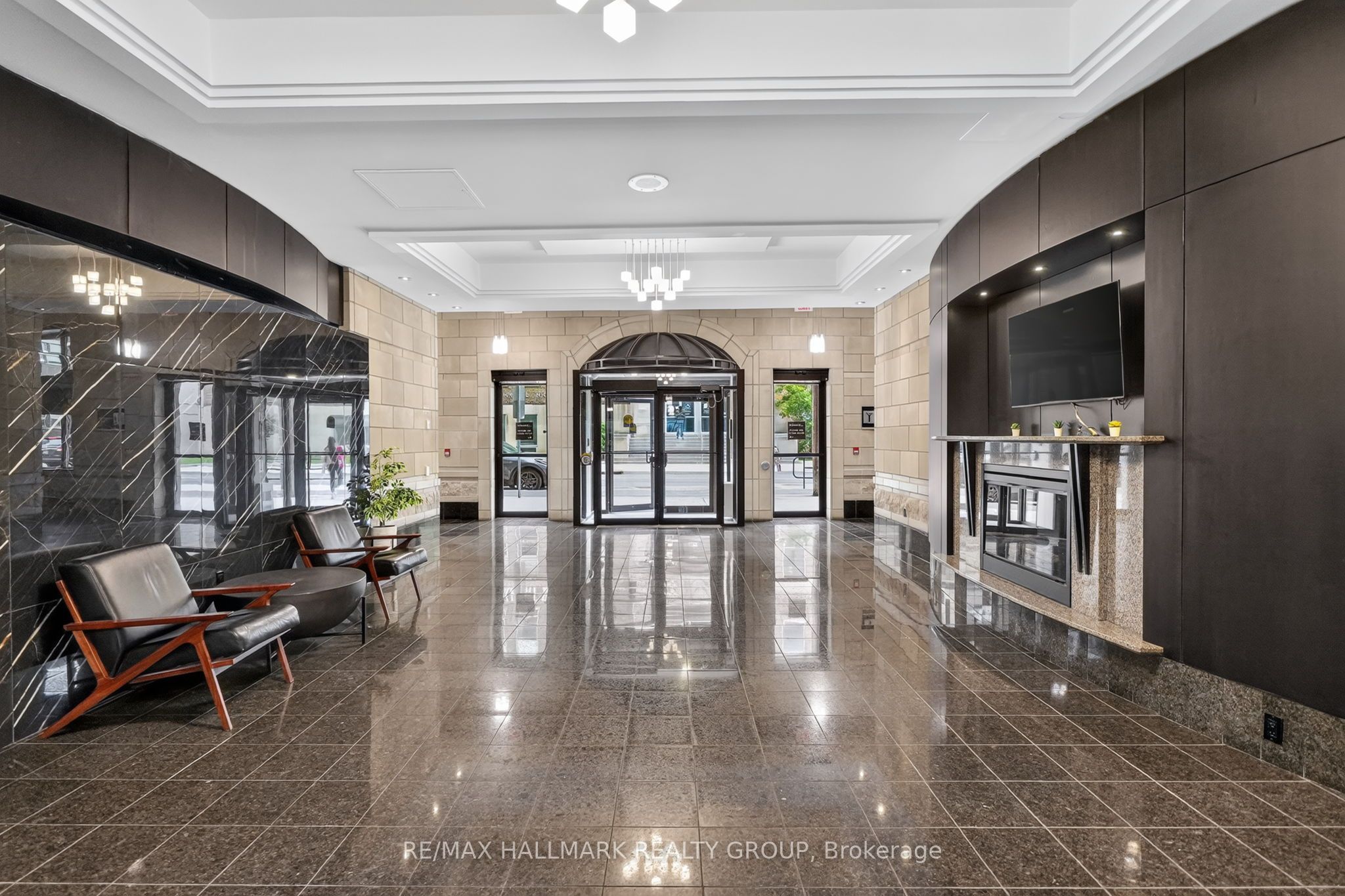Unit 204 - 435 Albert Street, Ottawa 3