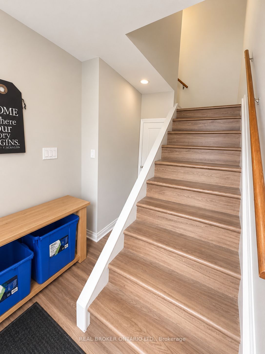 Unit 2 - 6610 Fourth Line Road, Rideau 4