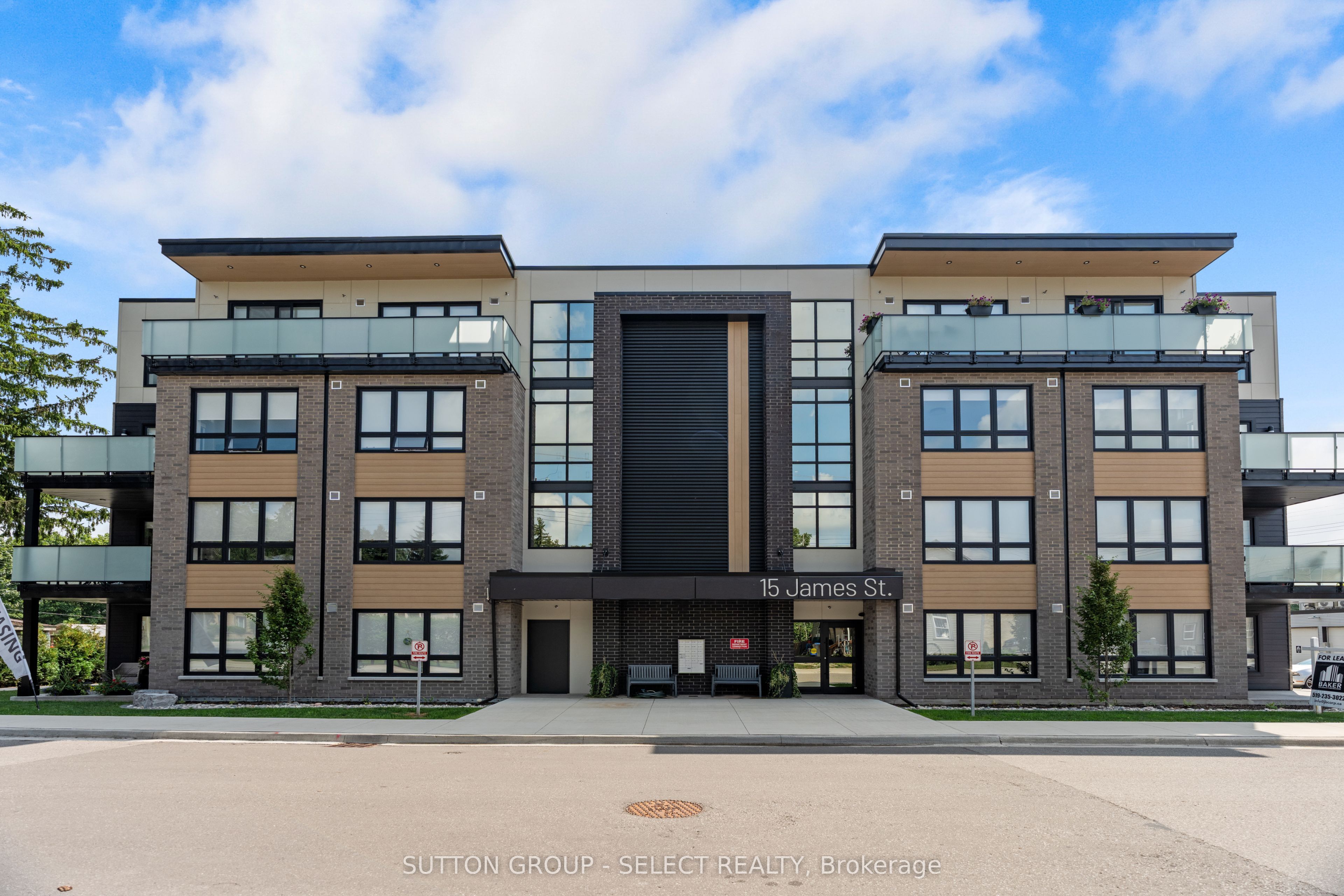 Unit 403 - 15 James Street, South Huron 3