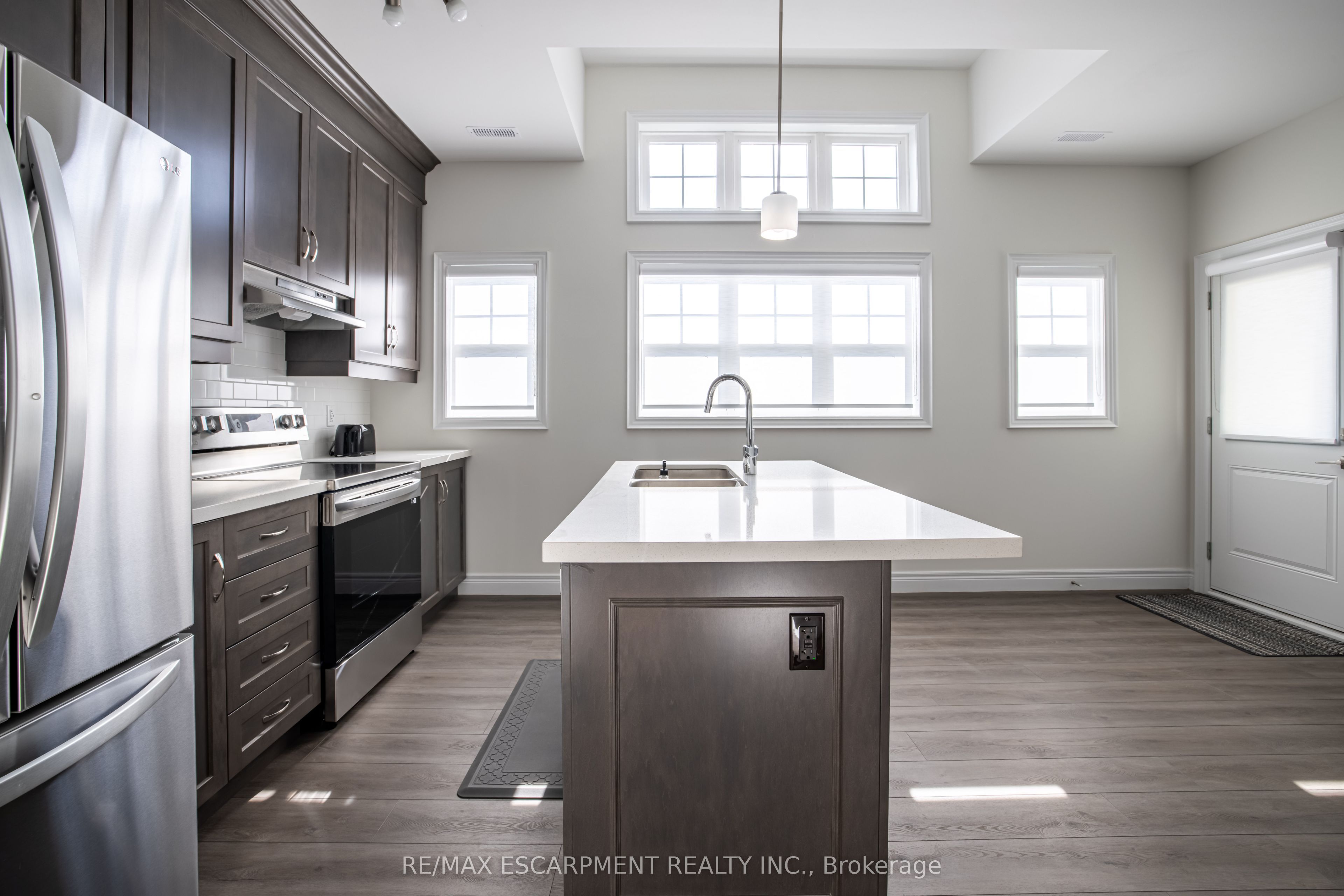 Unit B - 10 Shores Lane, Fort Erie 5
