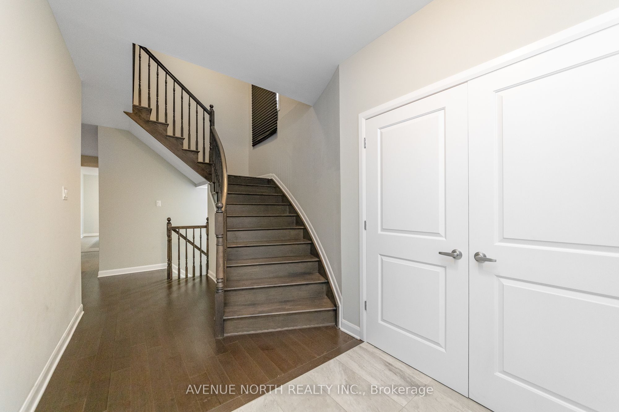 246 AQUARIUM Avenue, Cumberland 3