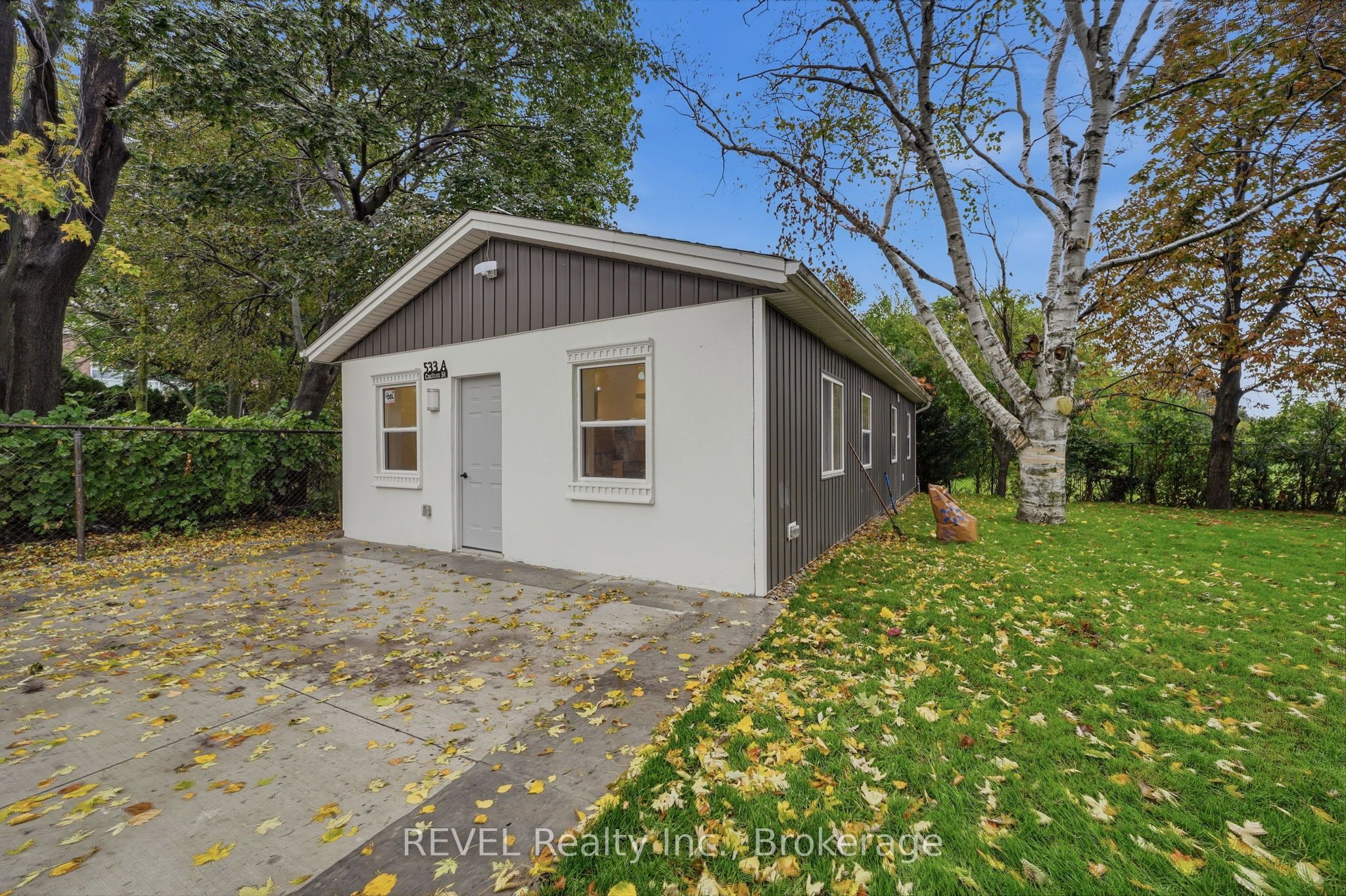 533A Carlton Street, St. Catharines 3