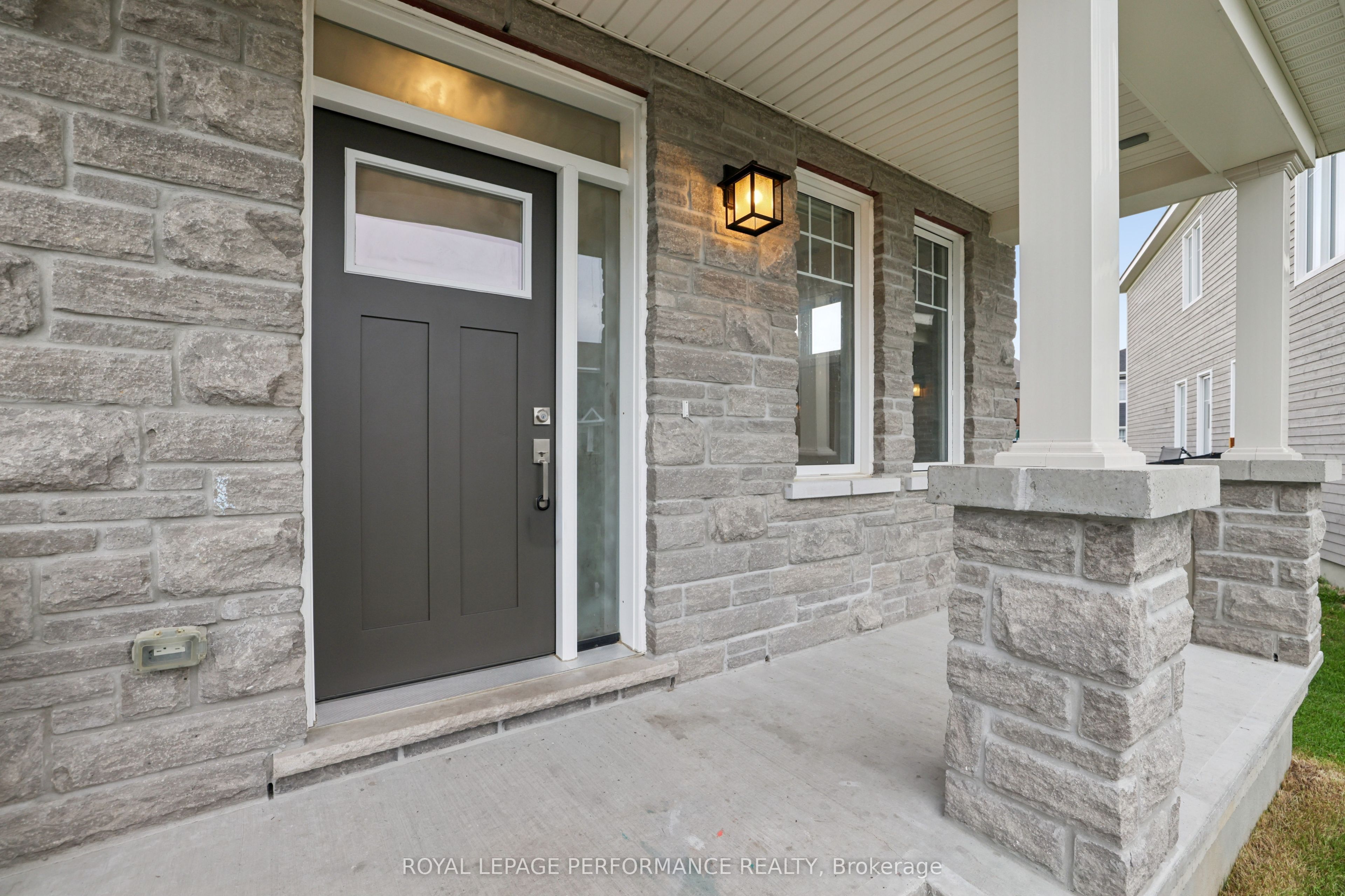 85 HACKAMORE Crescent, Stittsville-Goulbourn 4