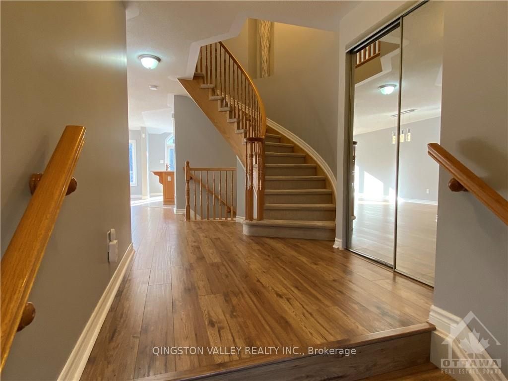 418 GALATINA Way, Kanata 3