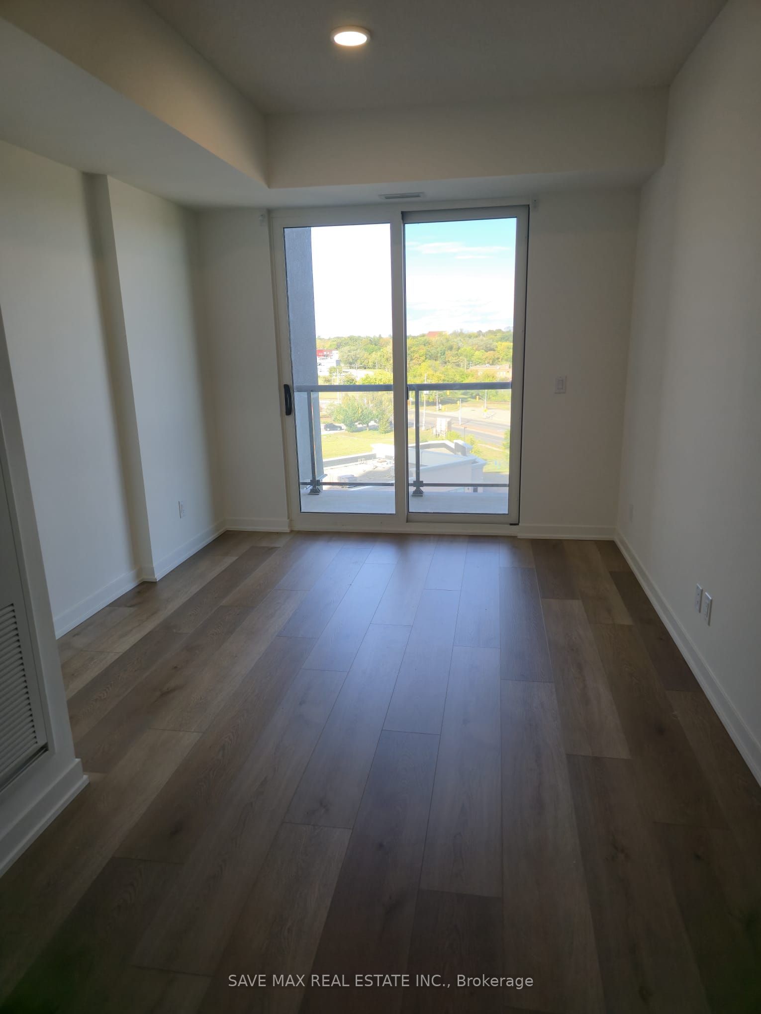 Unit 706 - 33 Erie Avenue, Brantford 5